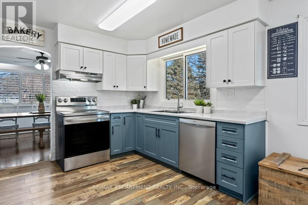 9793 DICKENSON ROAD W - 10