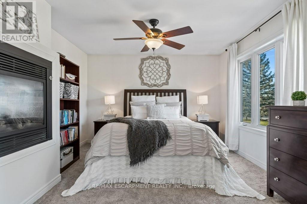 9793 DICKENSON ROAD W - 19