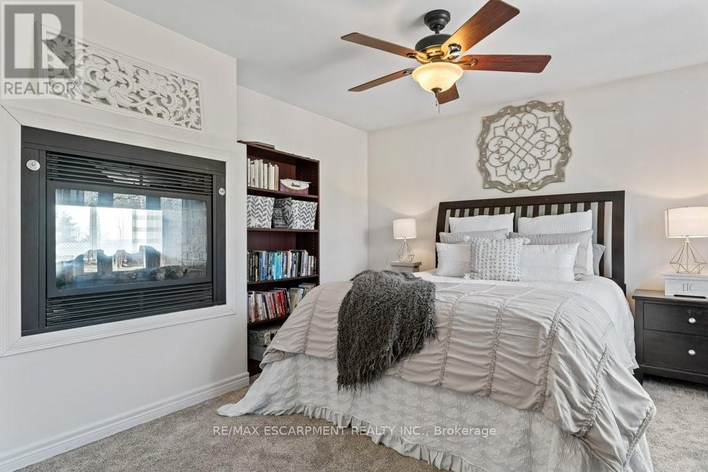 9793 DICKENSON ROAD W - 20
