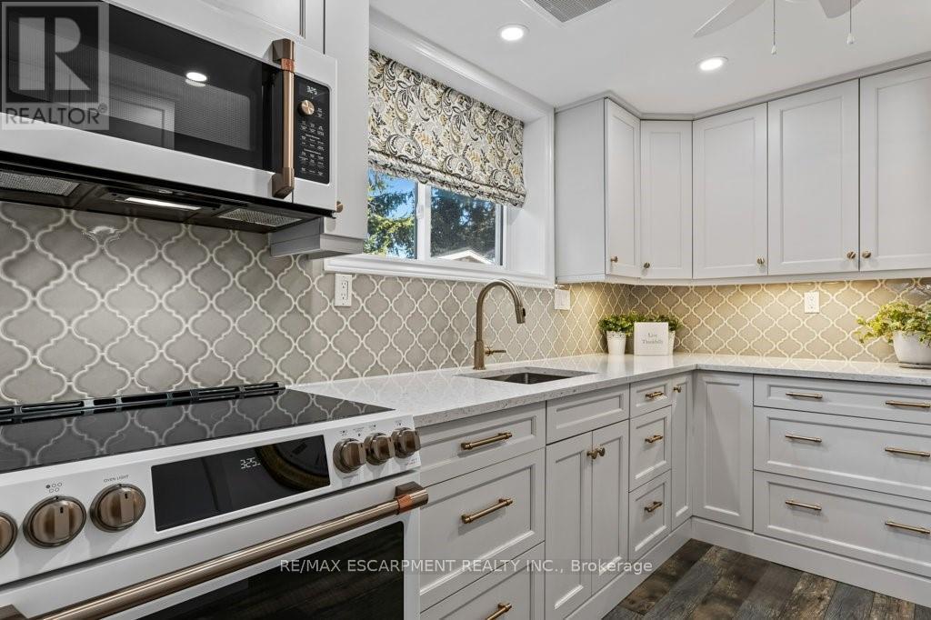 9793 DICKENSON ROAD W - 32