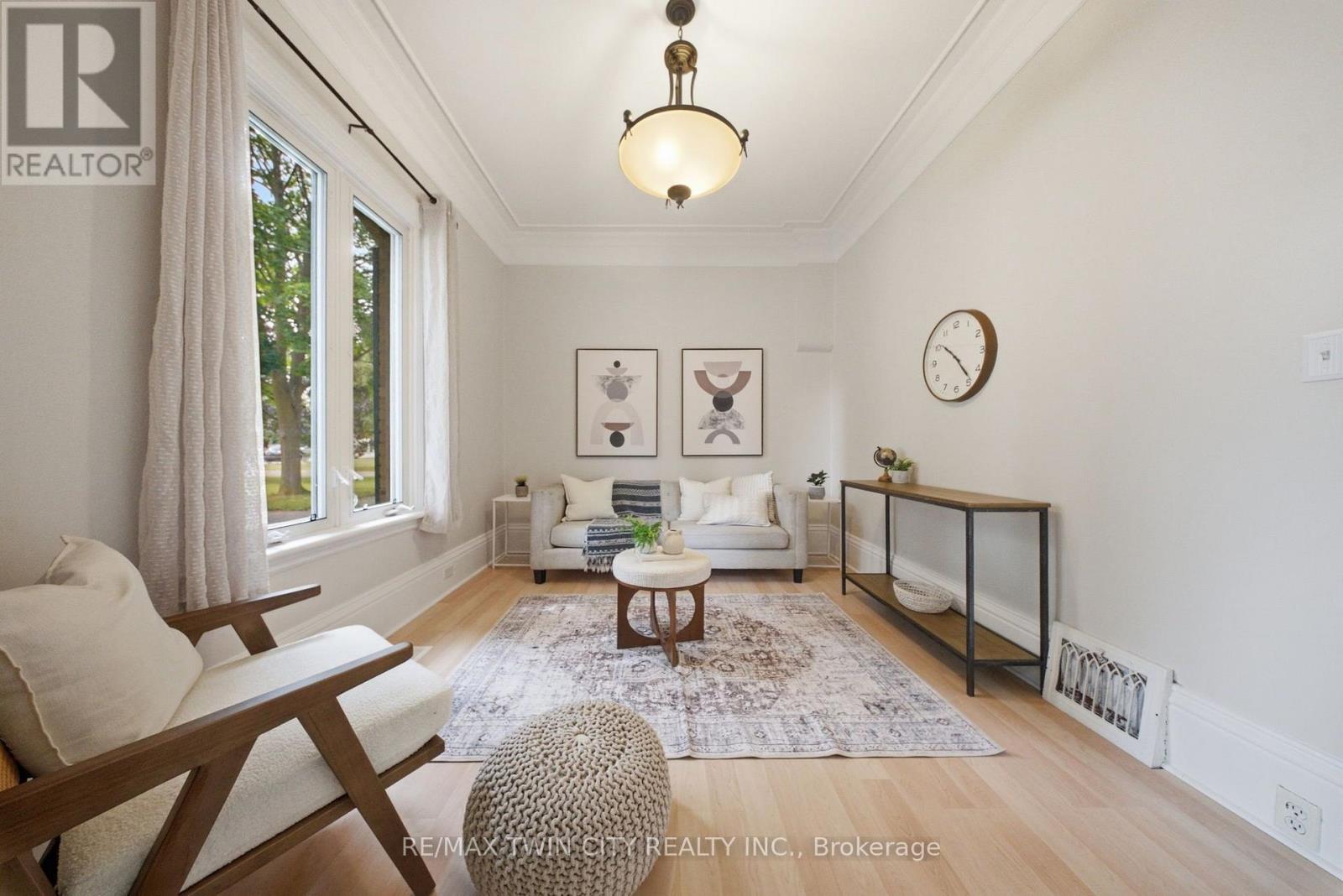 254 ERIE AVENUE - Image 15