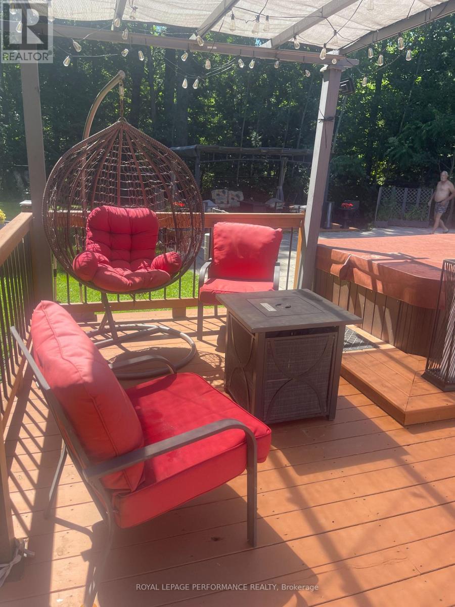 1420 LACROIX ROAD - 46
