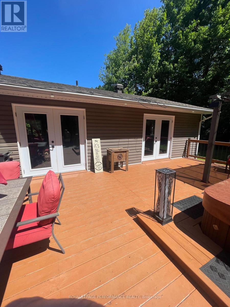 1420 LACROIX ROAD - 45