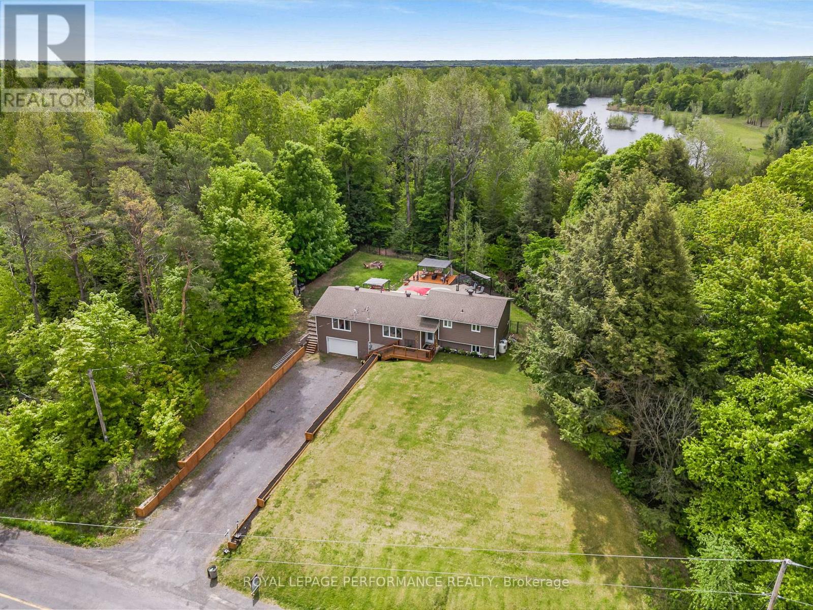 1420 LACROIX ROAD - 34