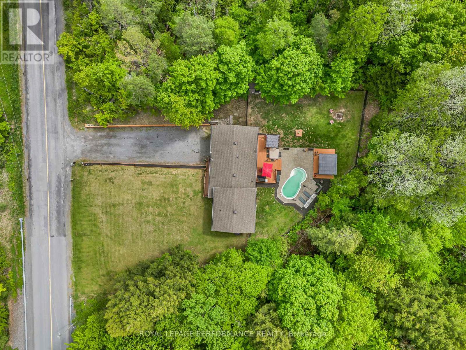 1420 LACROIX ROAD - 36