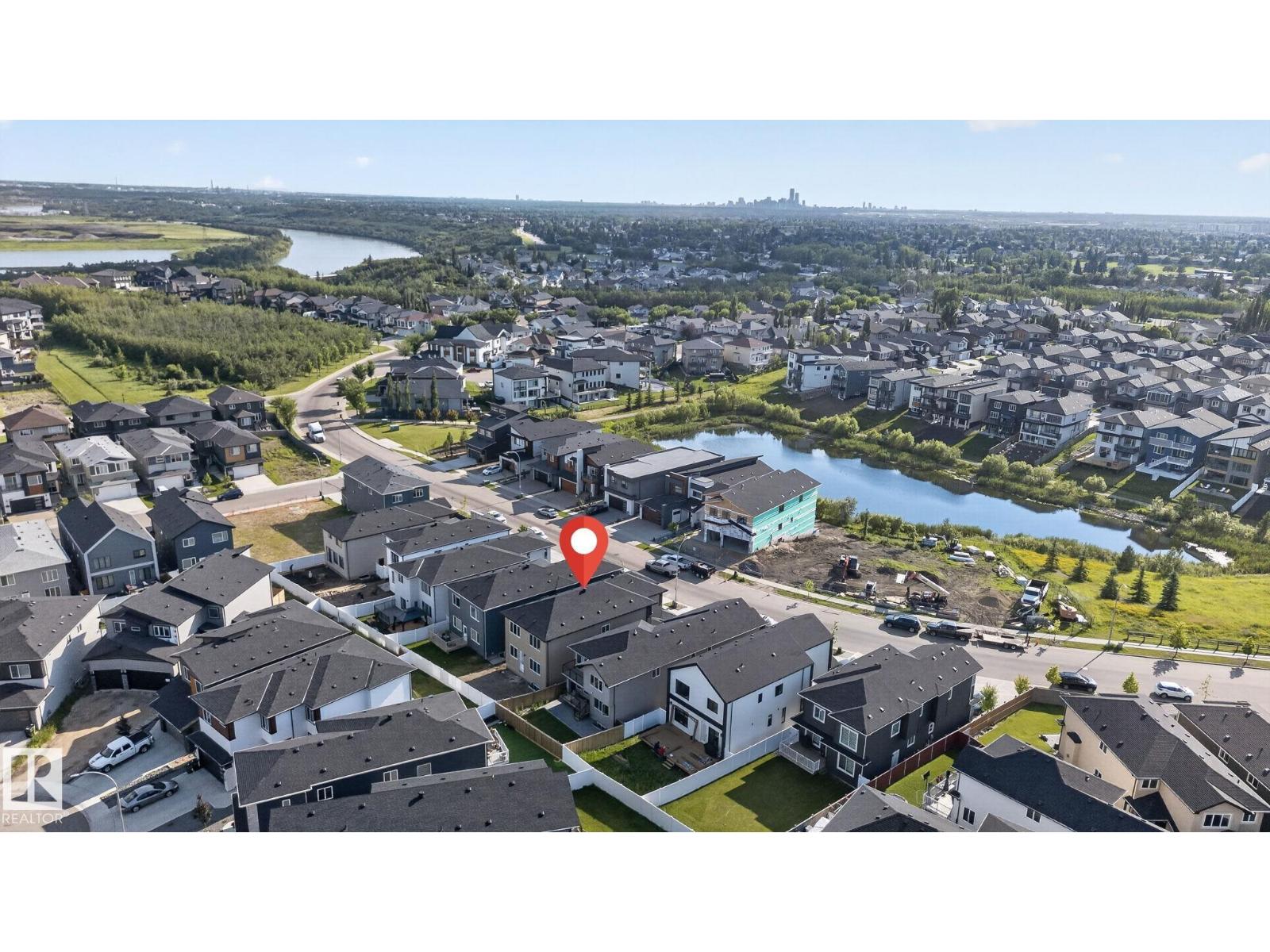 213 FRASER WY NW - 2