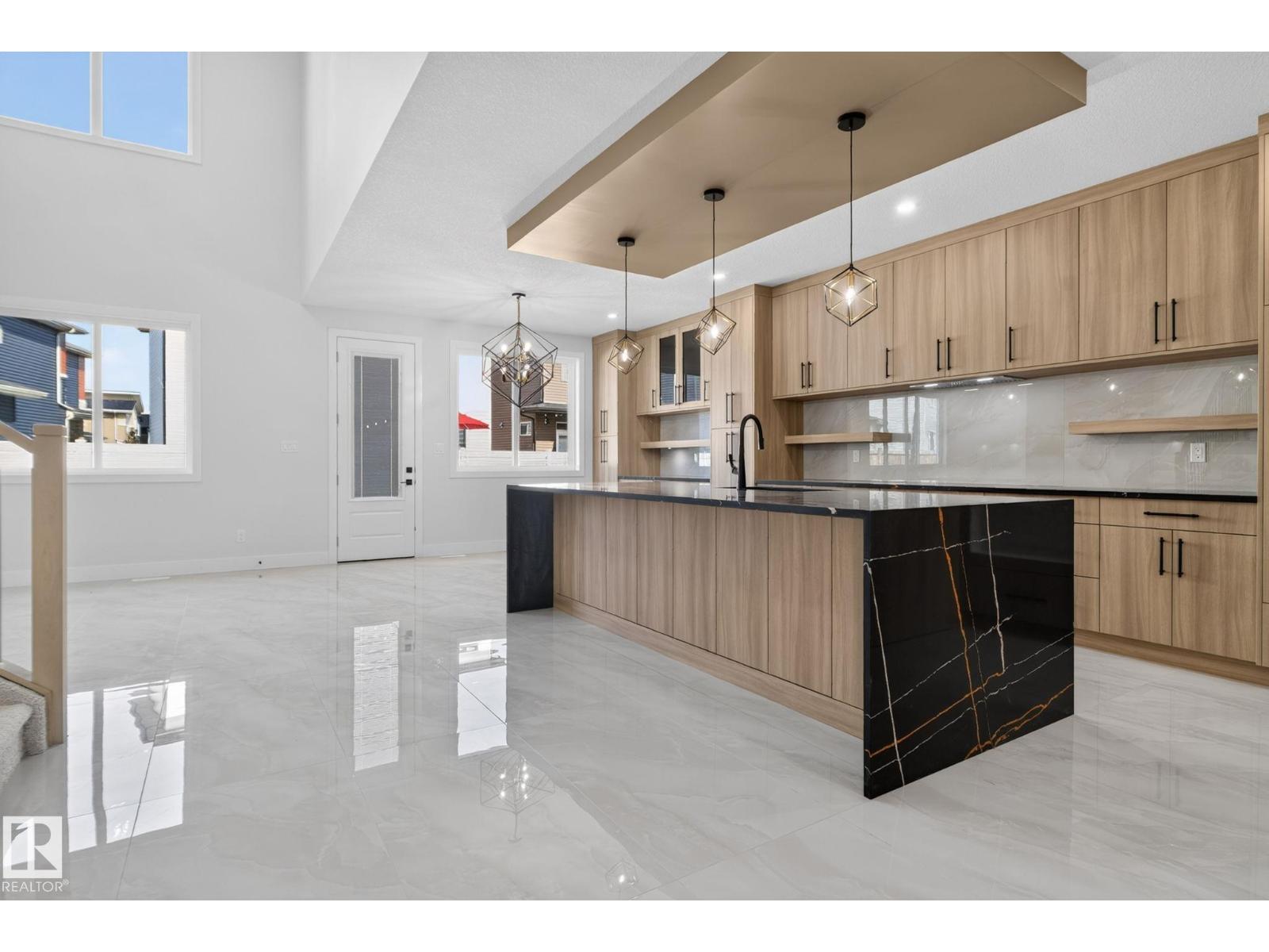 213 FRASER WY NW - 6
