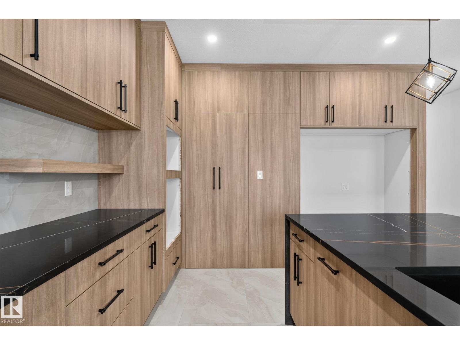 213 FRASER WY NW - 13