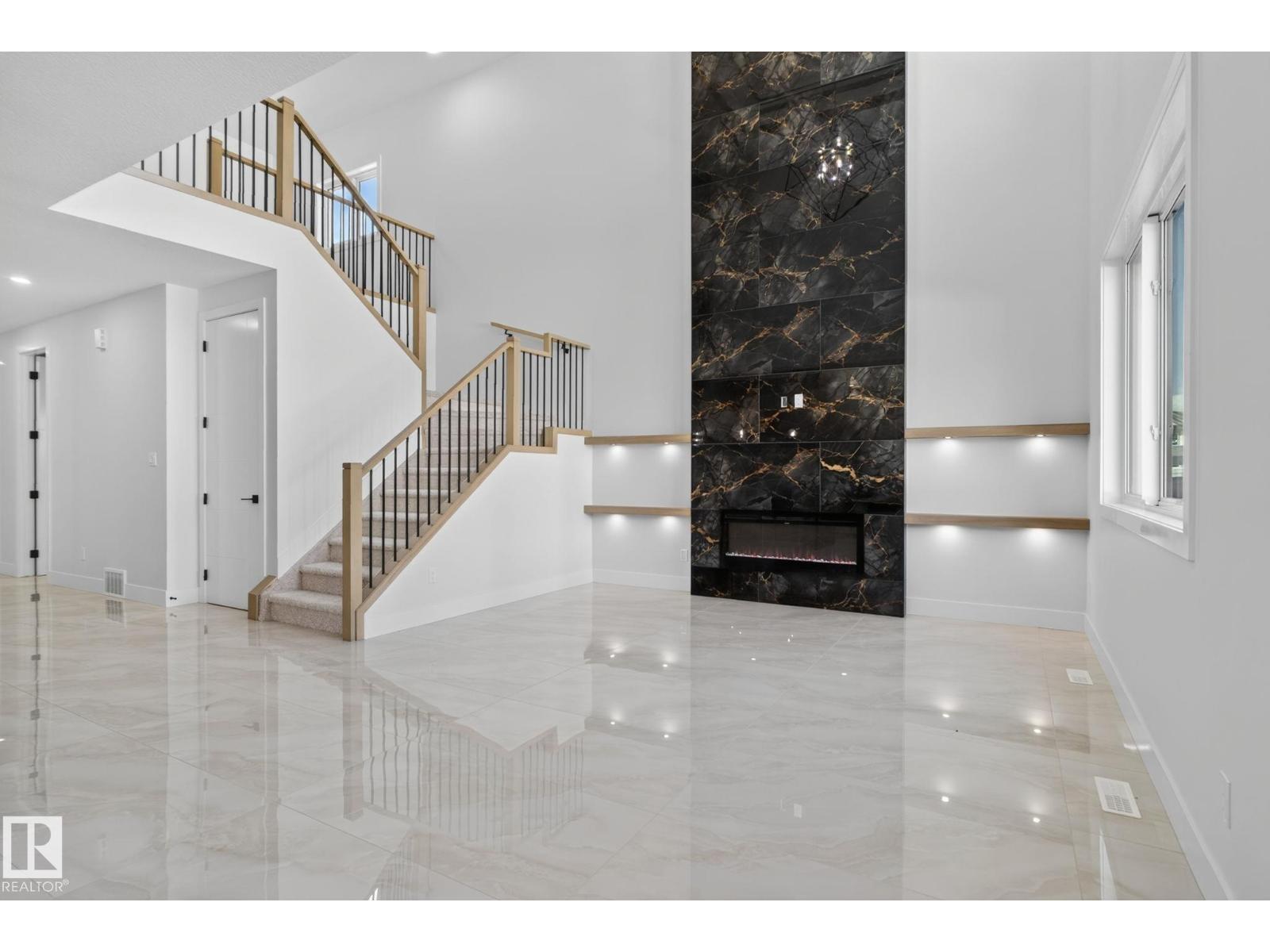 213 FRASER WY NW - 22