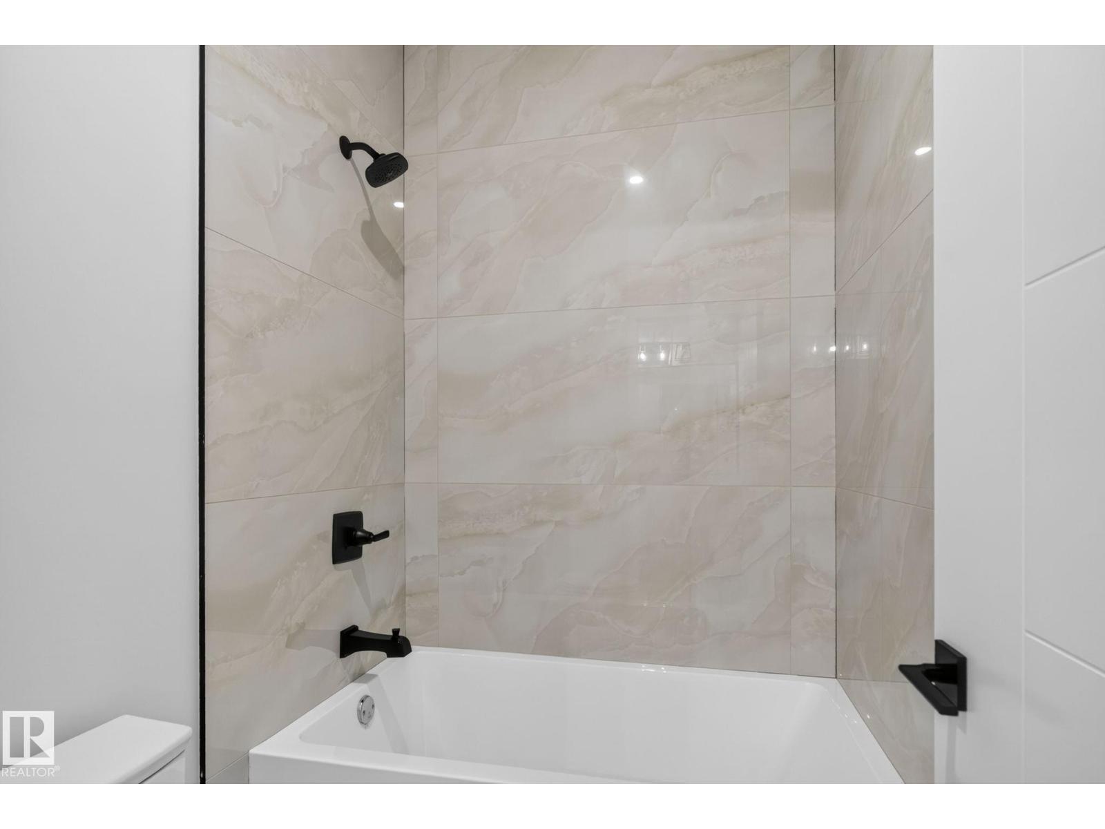 213 FRASER WY NW - 43