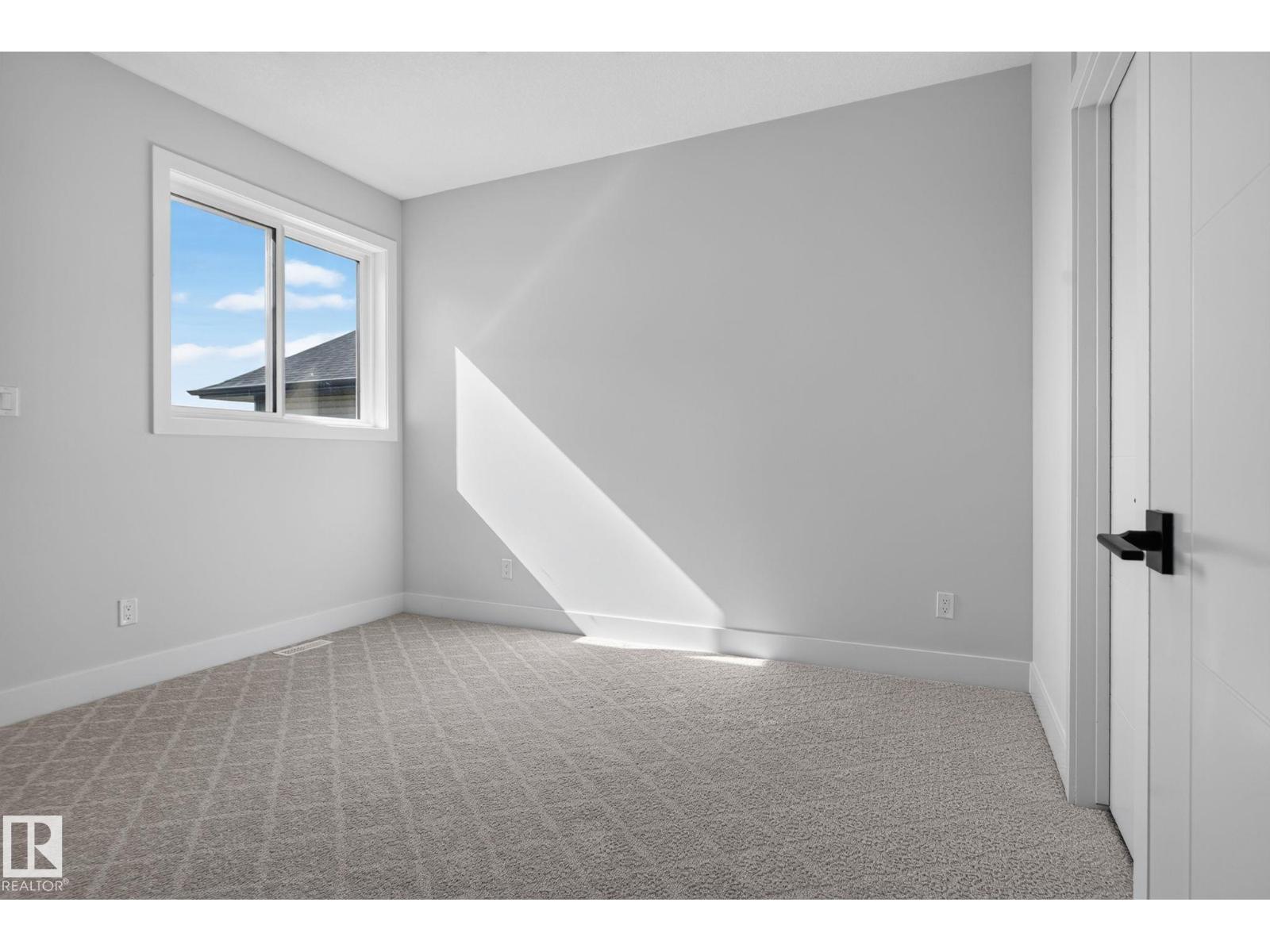213 FRASER WY NW - Image 33