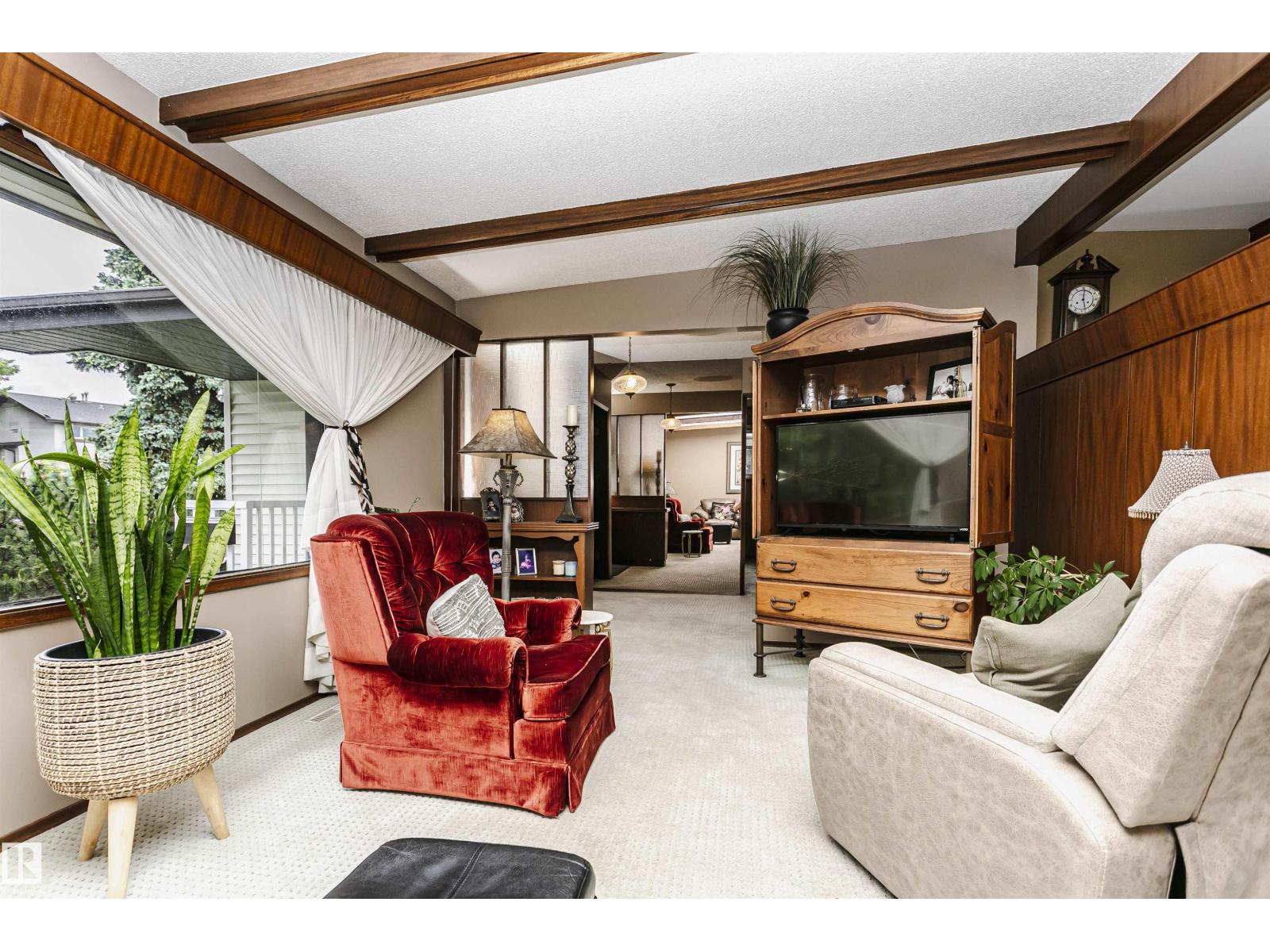 14231 80 ST NW - 5