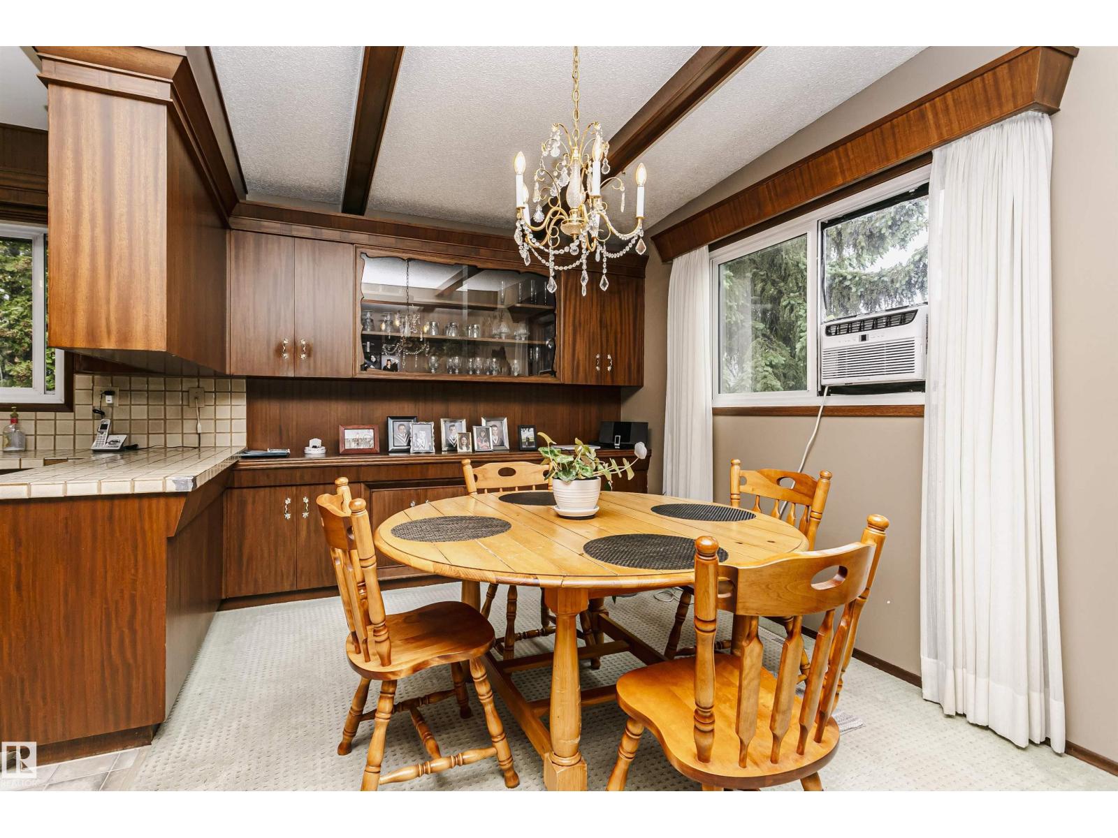 14231 80 ST NW - 10