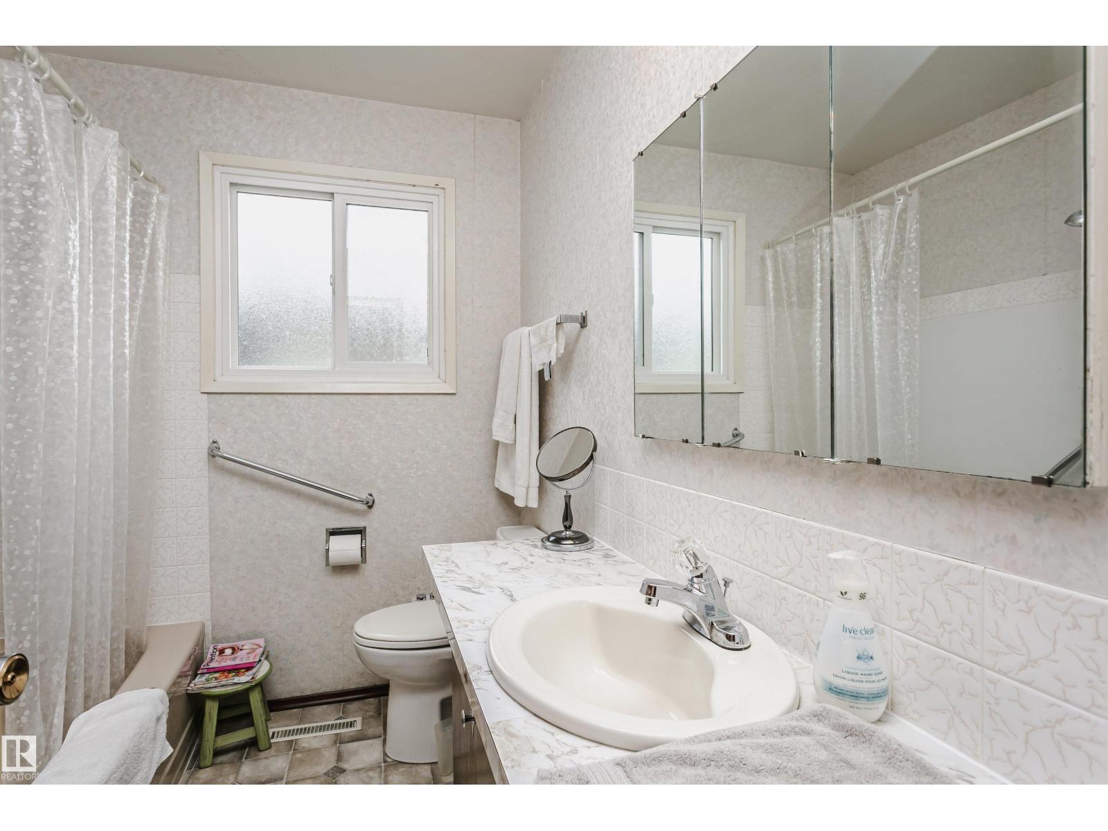 14231 80 ST NW - 26