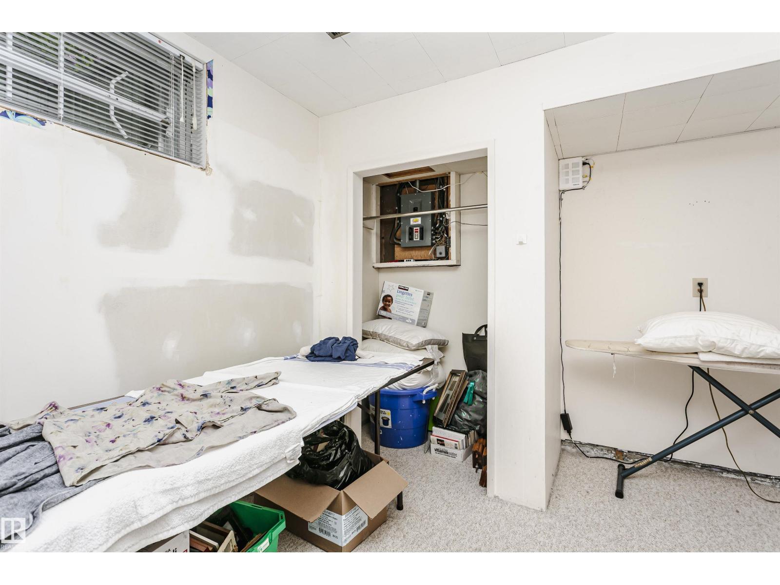 14231 80 ST NW - 40