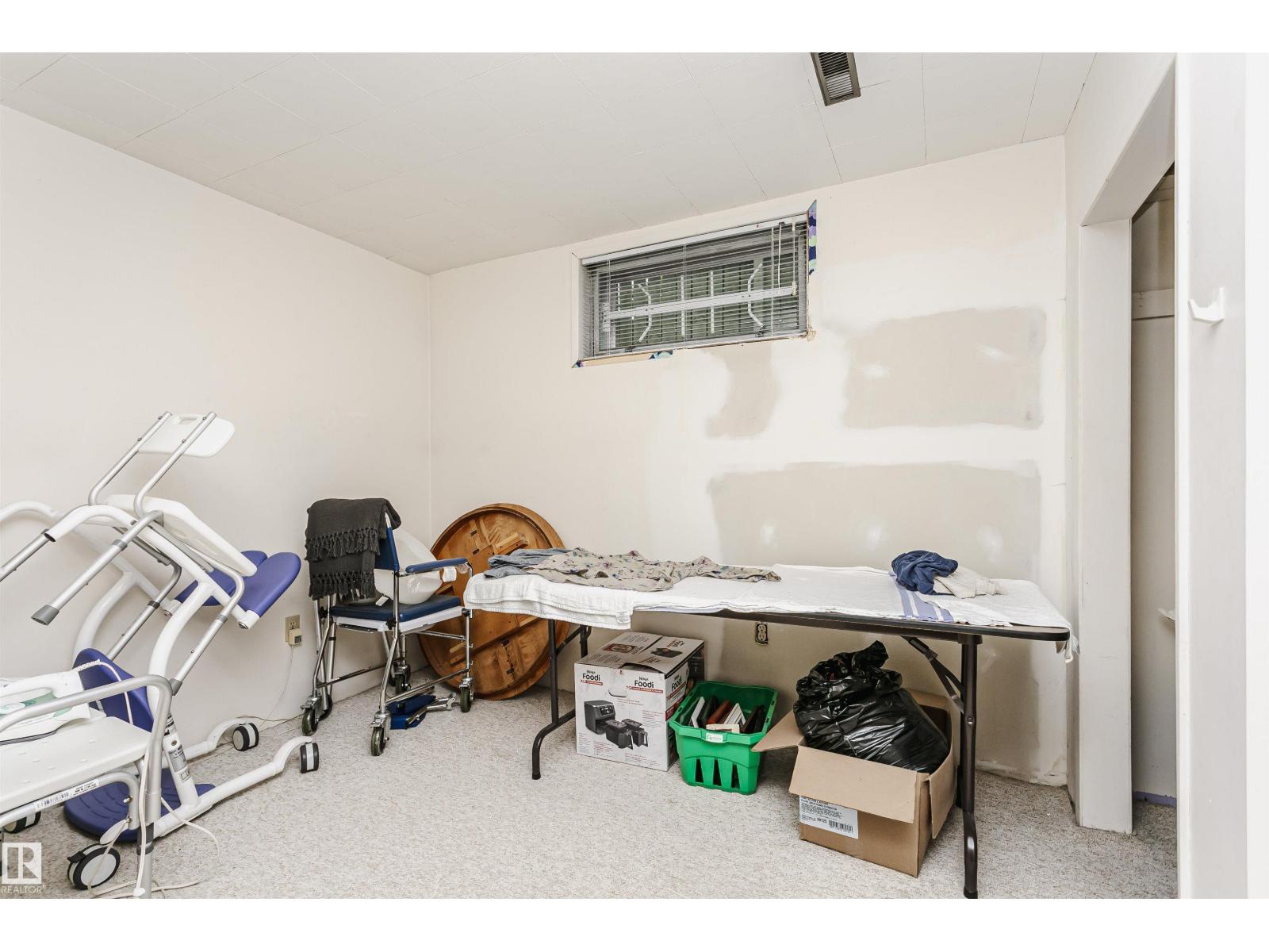 14231 80 ST NW - 39