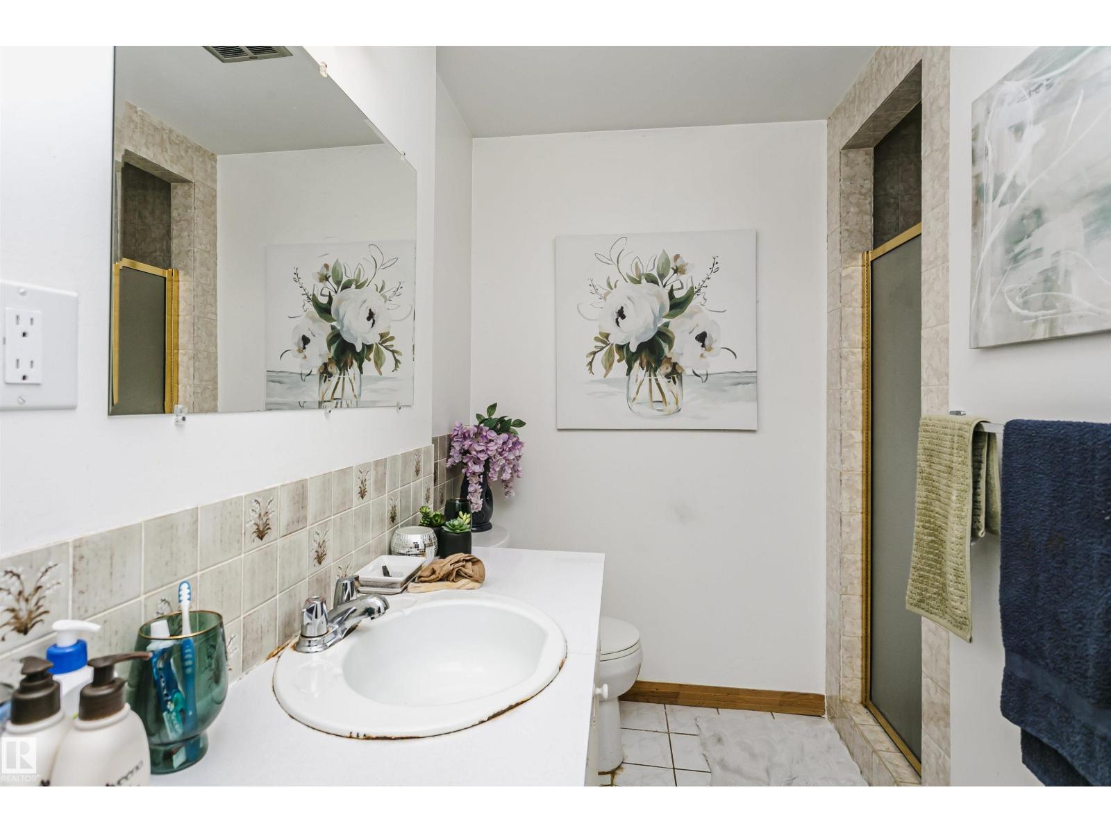 14231 80 ST NW - 37