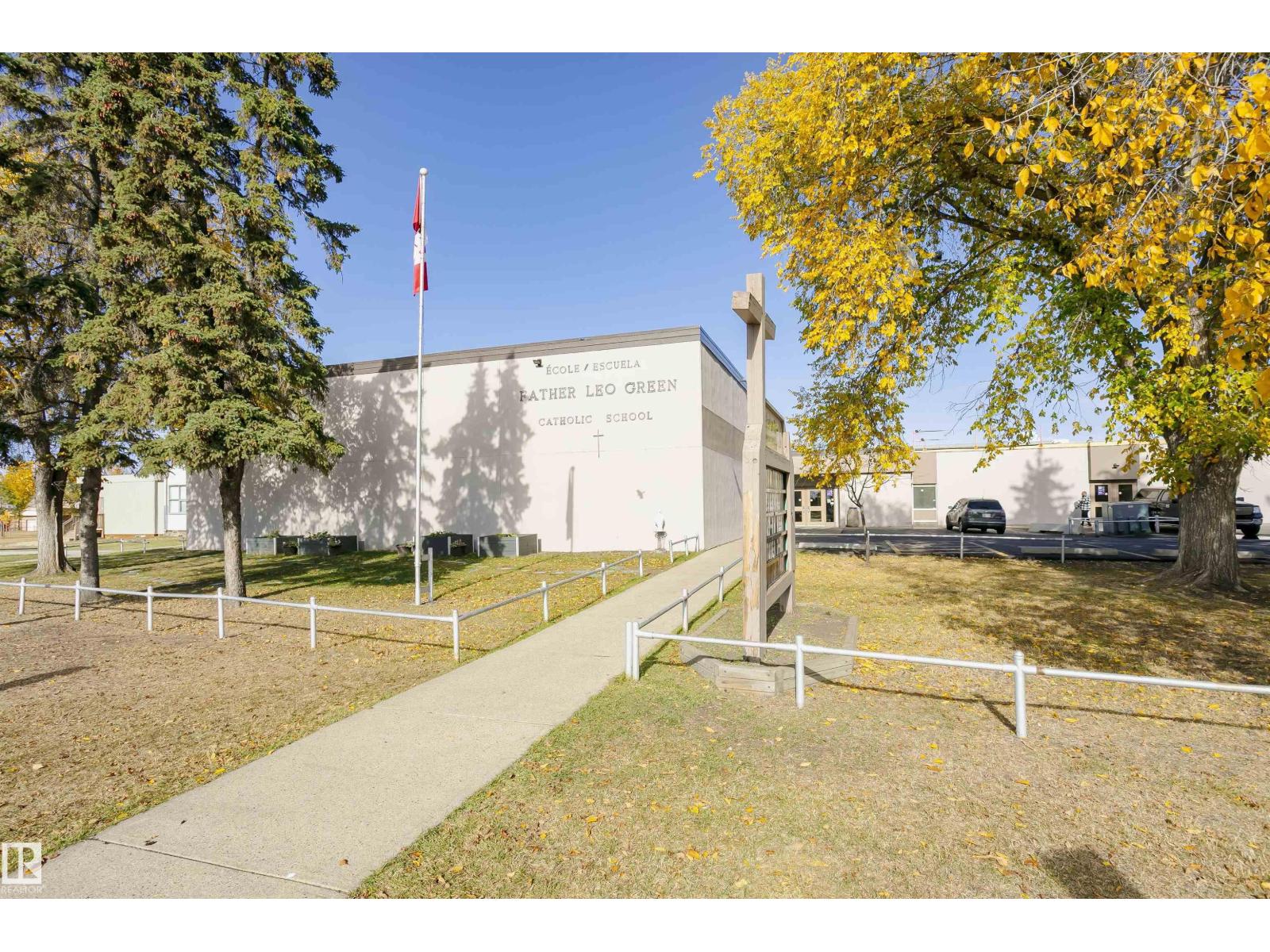 14231 80 ST NW - 58