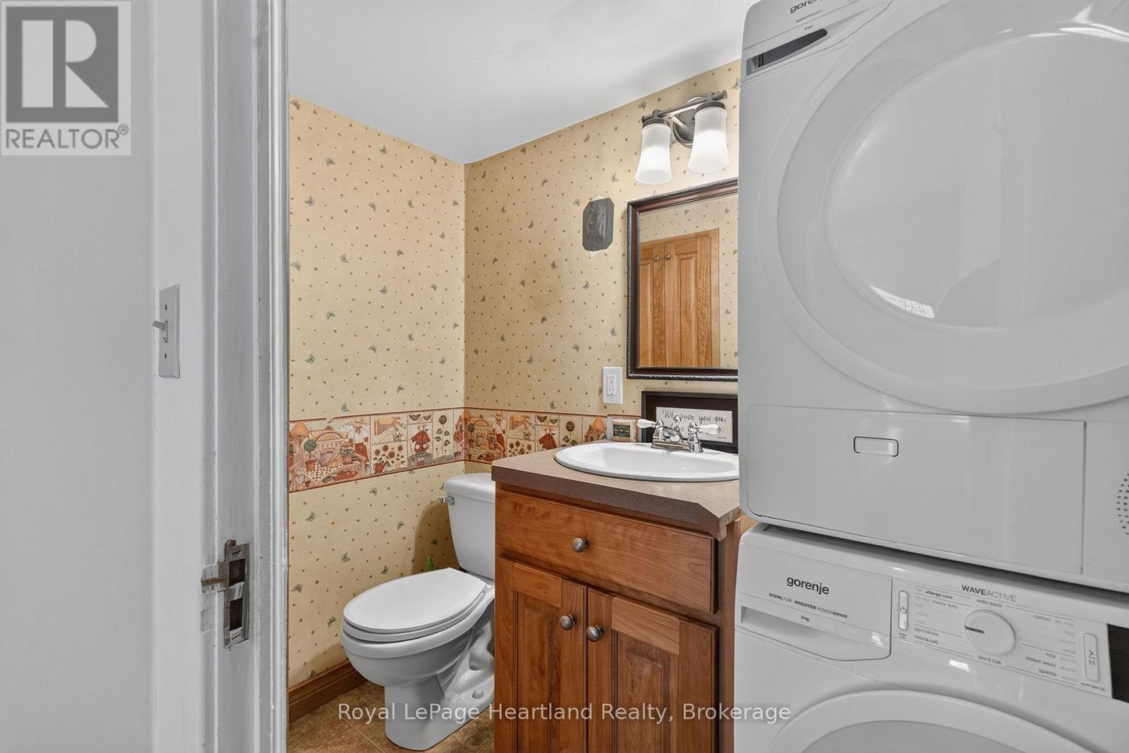 638 HAVELOCK STREET - 16