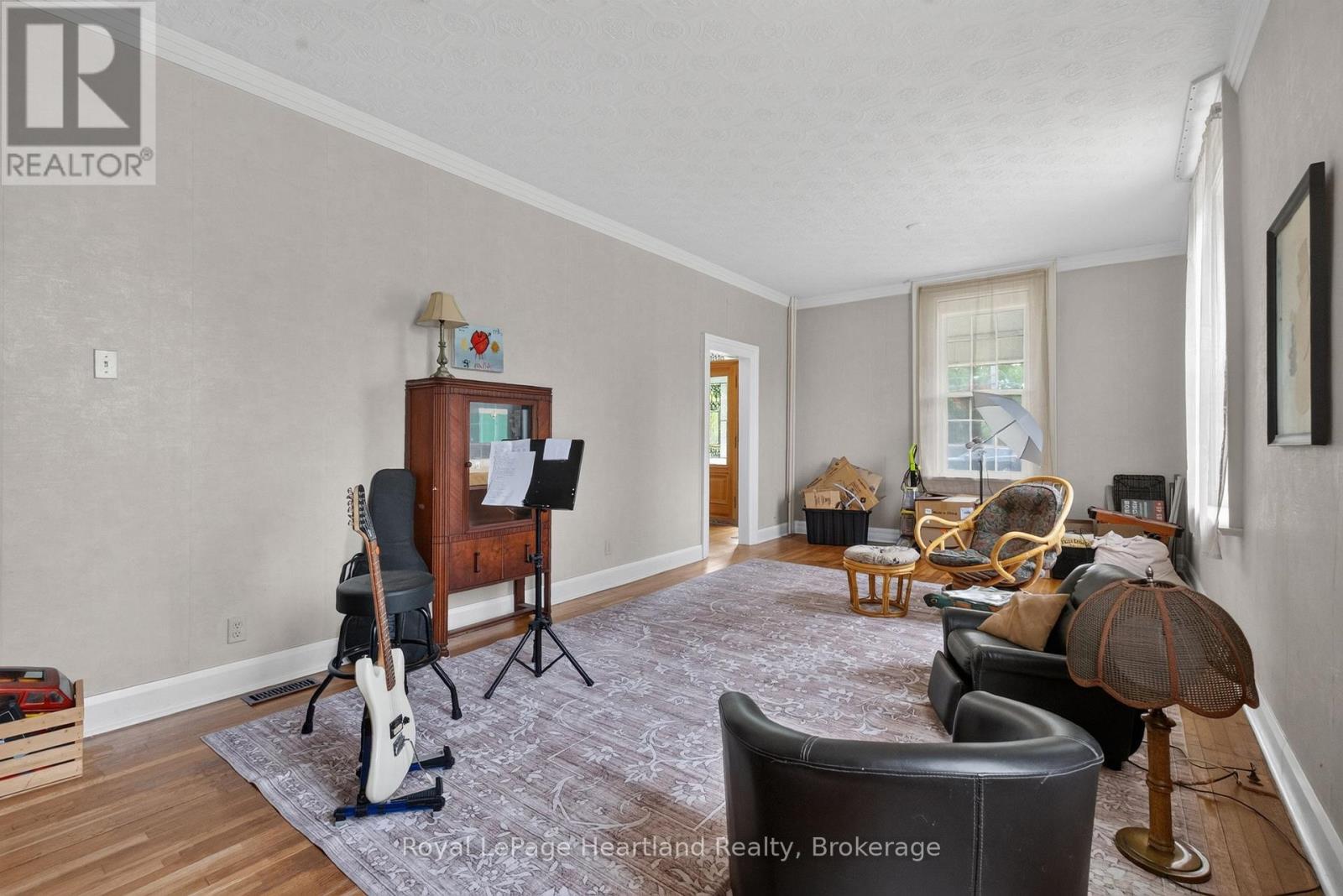 638 HAVELOCK STREET - 9