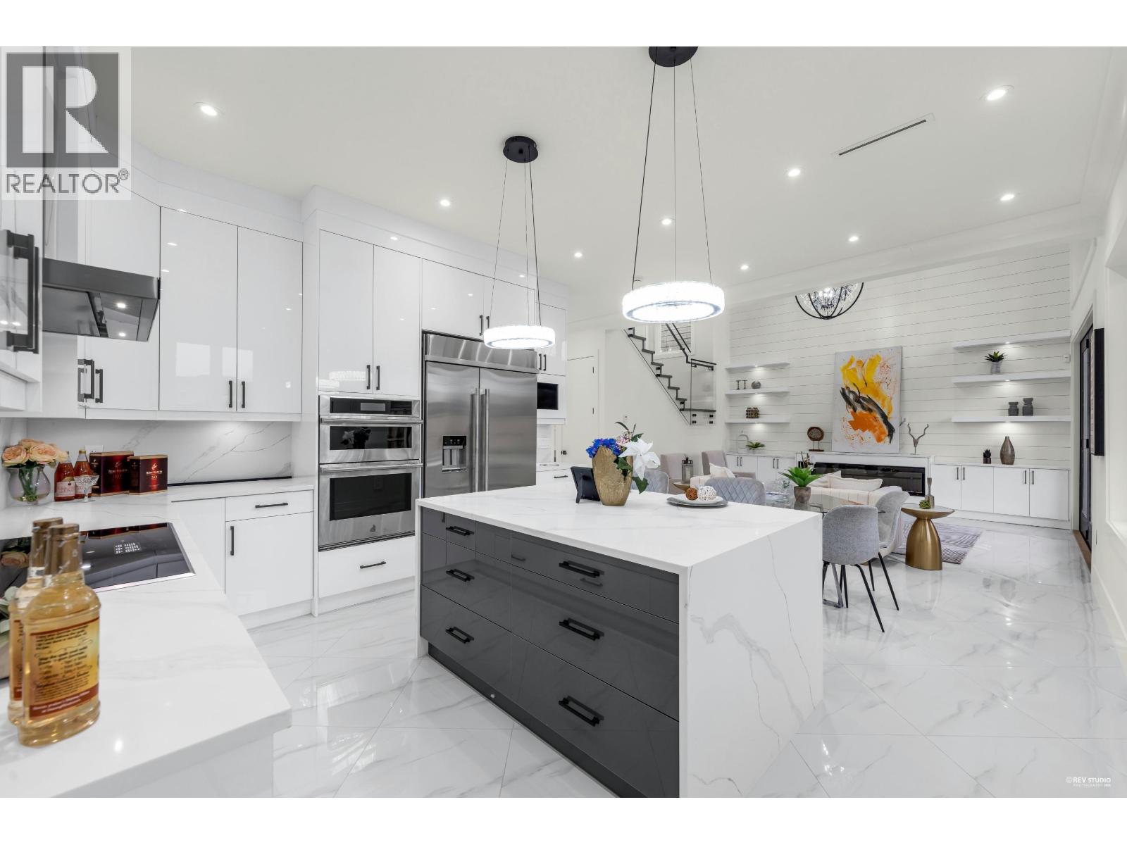 5 Bed, 6 Bath House for Sale in Richmond – 3651 FRANCIS ROAD, Richmond – MLS# R3148503 - Image 2