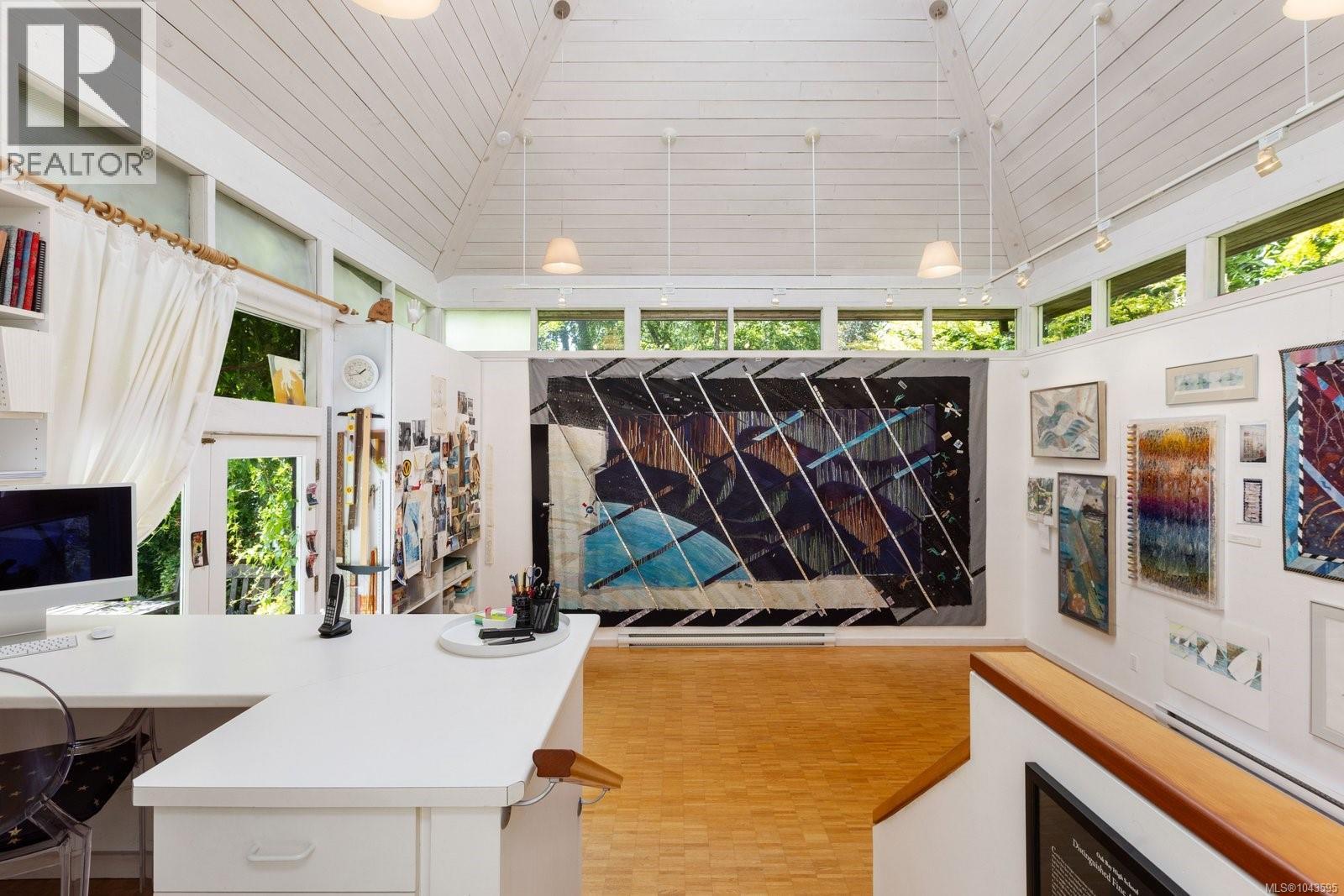 1648 Rockland Ave - 17