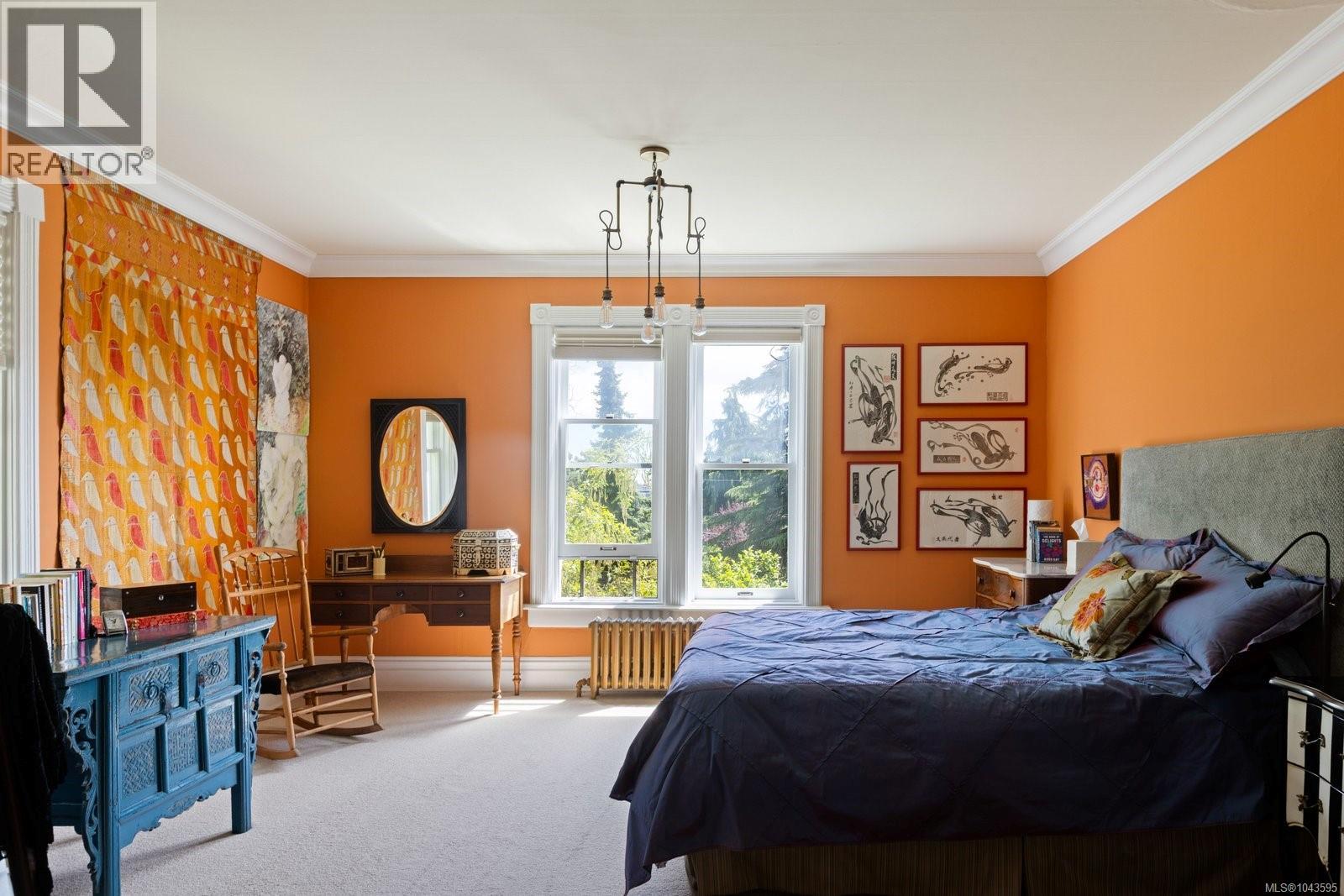 1648 Rockland Ave - 28