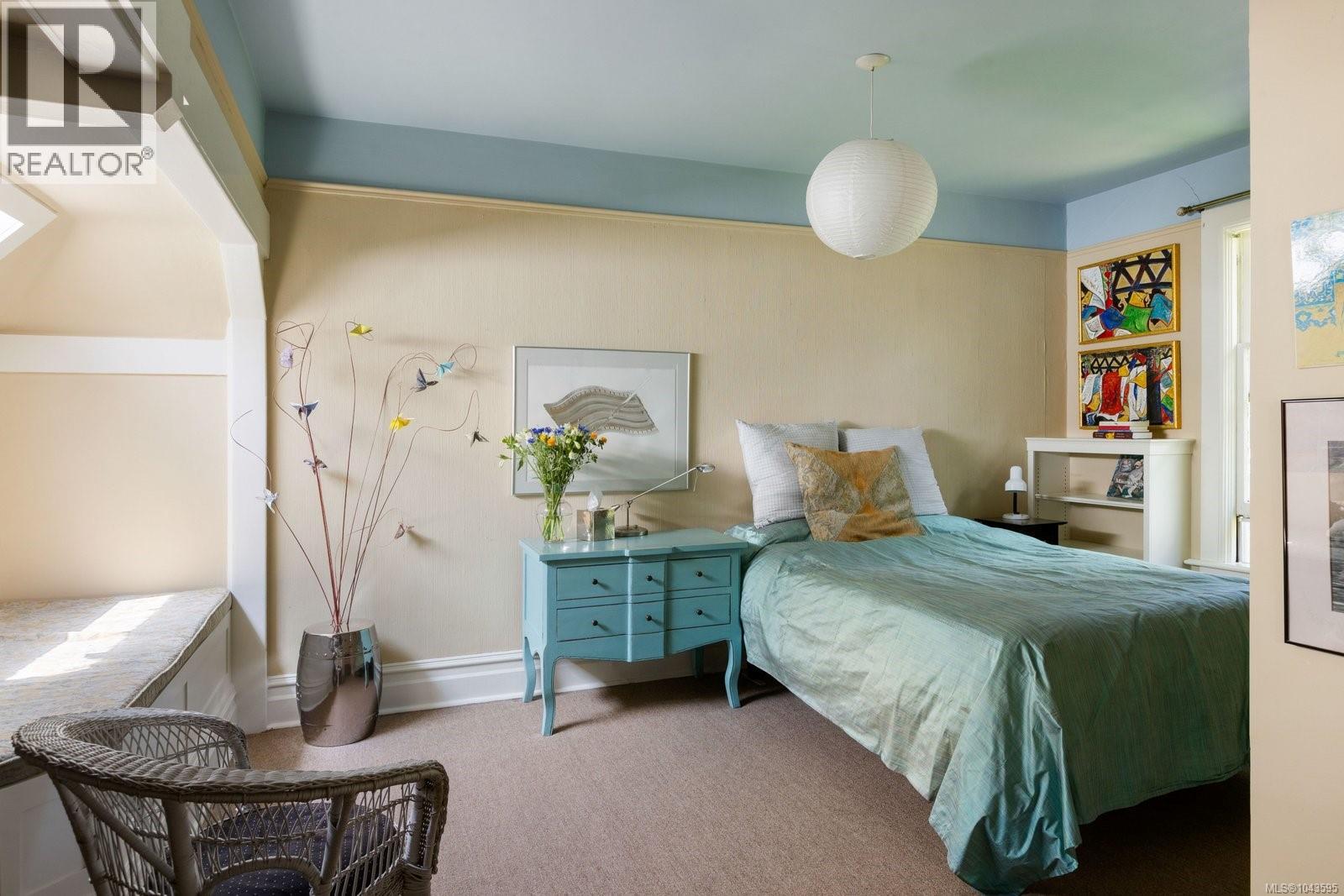 1648 Rockland Ave - 30
