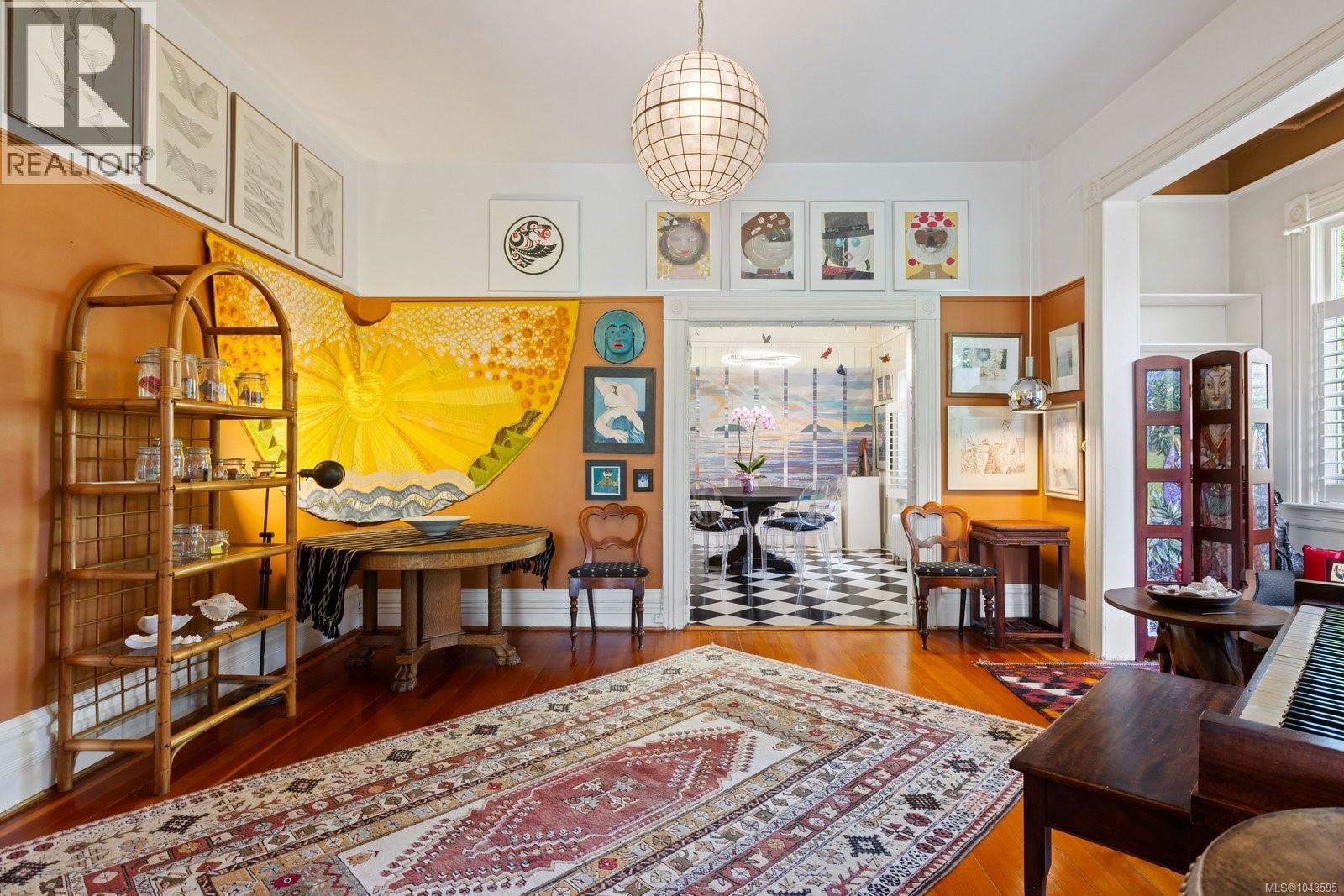 1648 Rockland Ave - 5