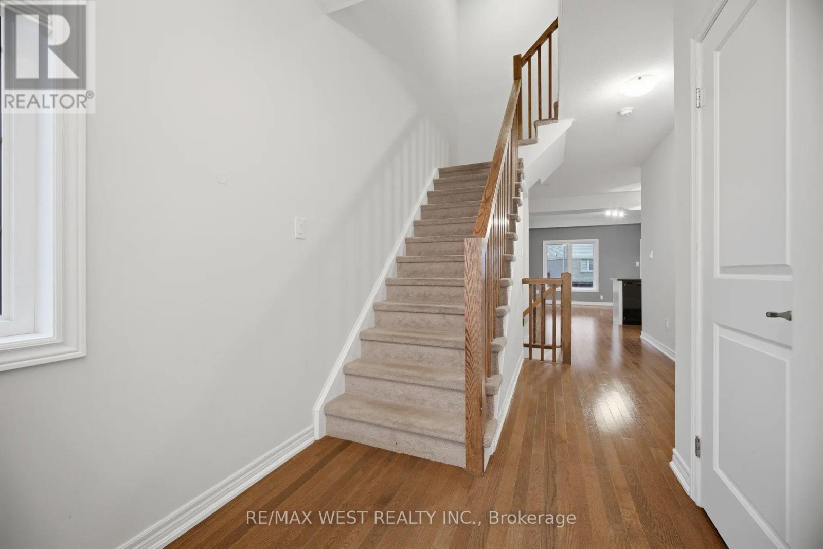137 ECHOVALLEY DRIVE - 18