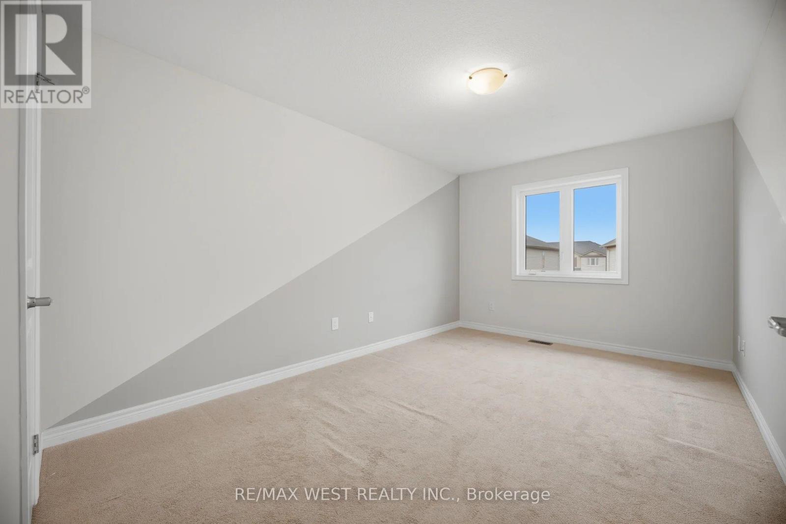 137 ECHOVALLEY DRIVE - 26