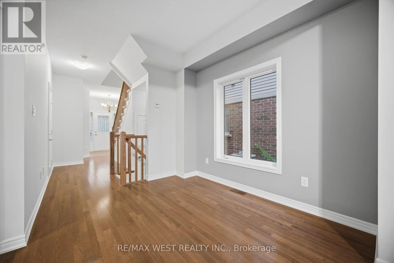 137 ECHOVALLEY DRIVE - 4