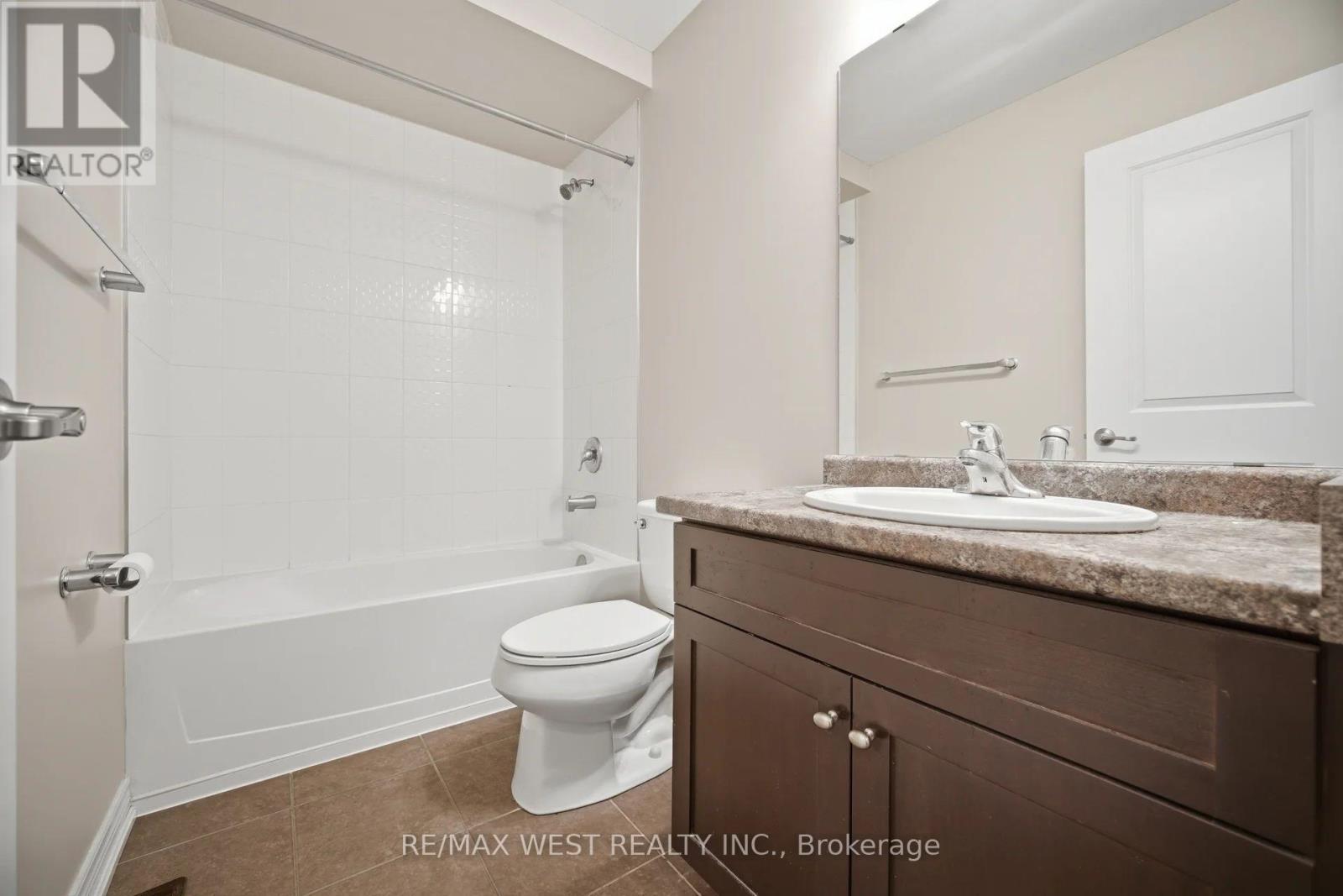 137 ECHOVALLEY DRIVE - 30