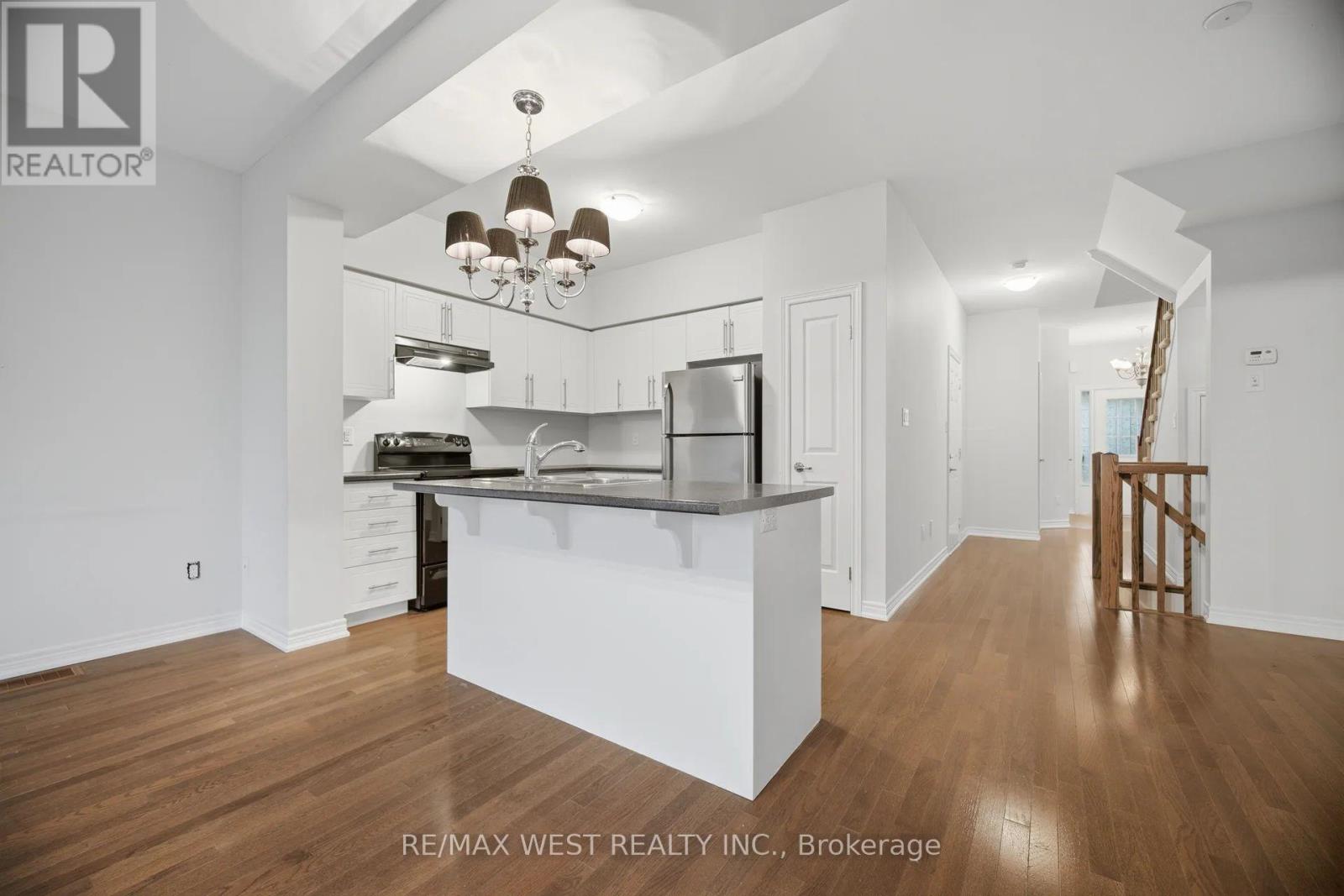 137 ECHOVALLEY DRIVE - 7