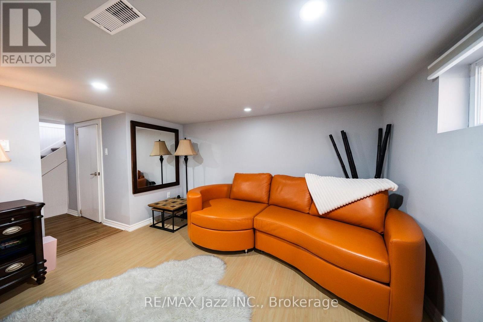 12 WARNSWORTH STREET - 47