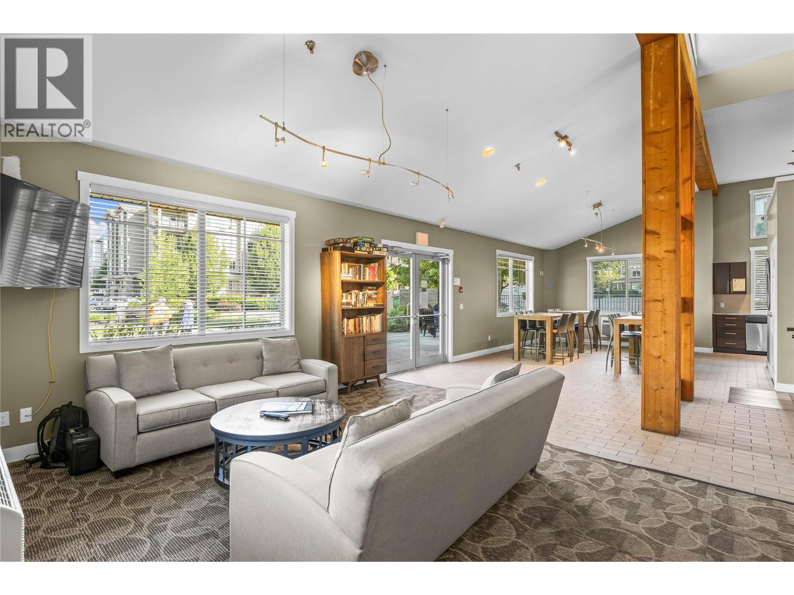 #410 3735 Casorso Road - 35