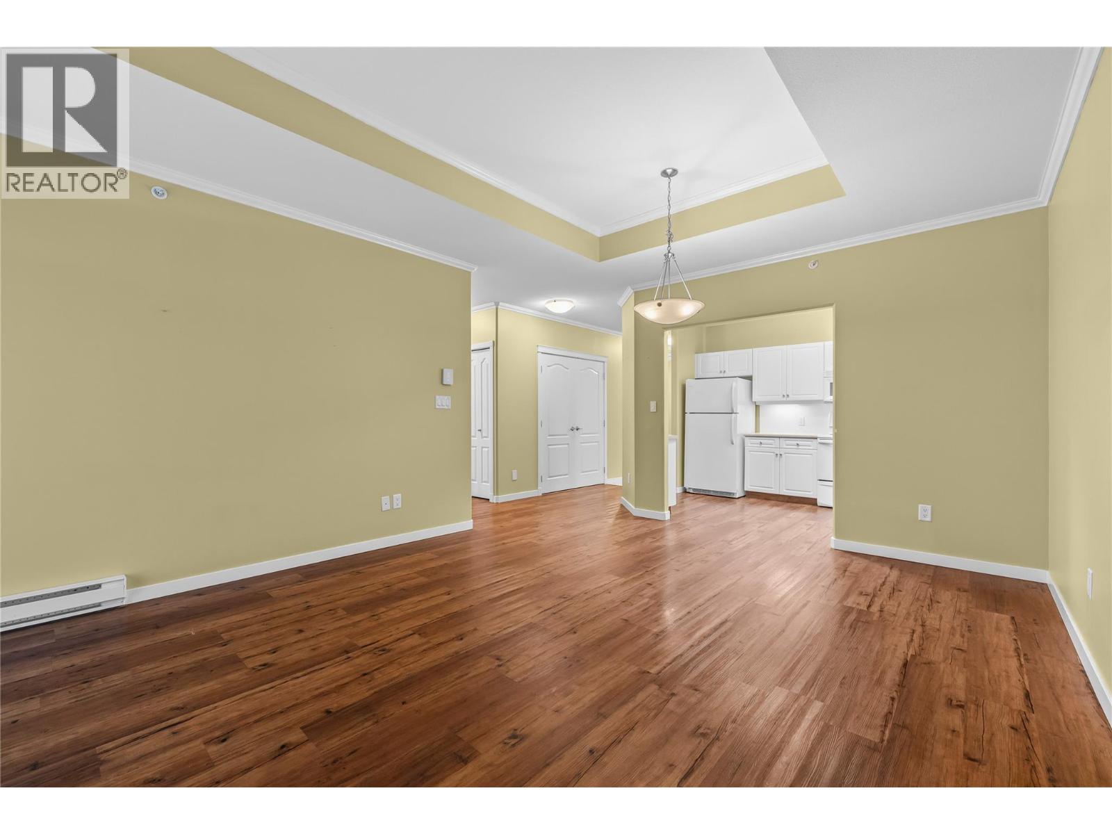 #404 303 Whitman Road - 12