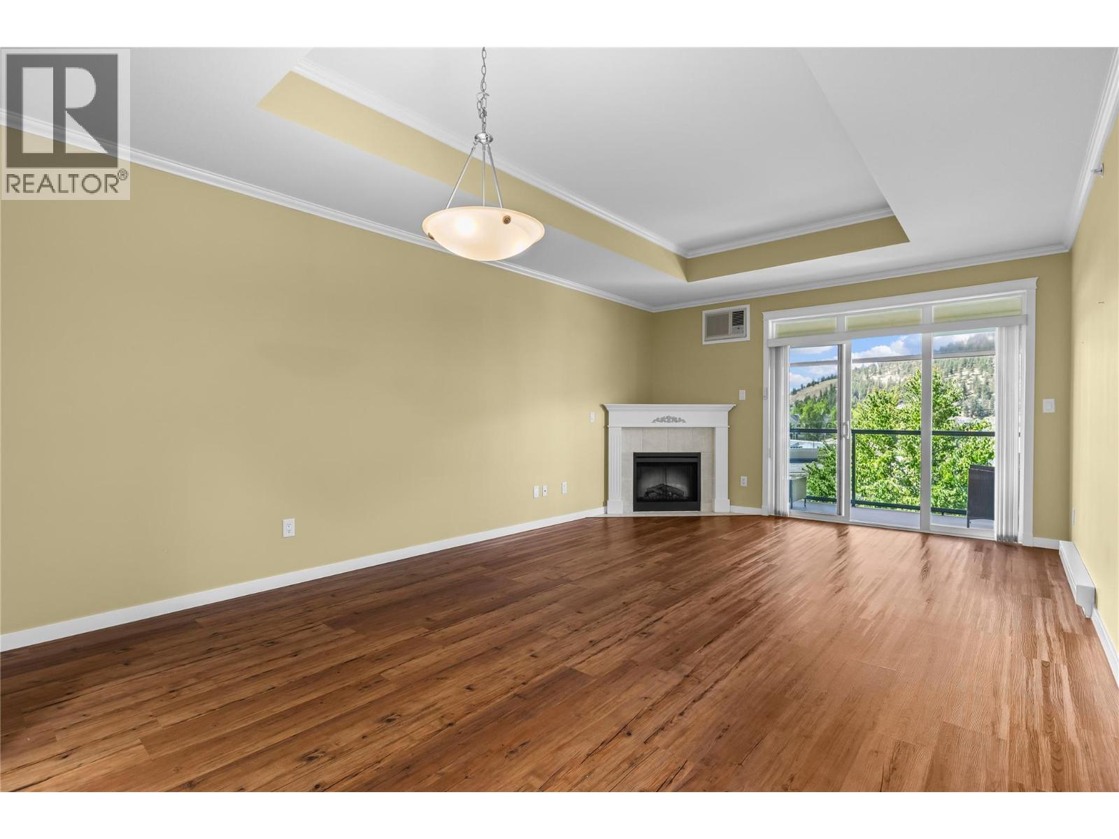 #404 303 Whitman Road - 5