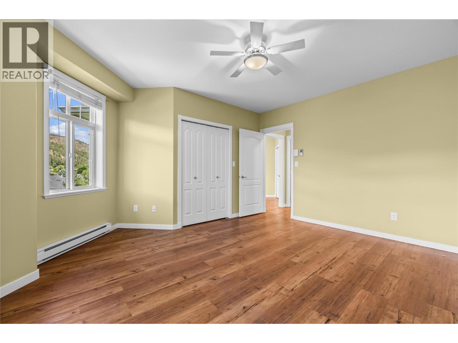 #404 303 Whitman Road - 24