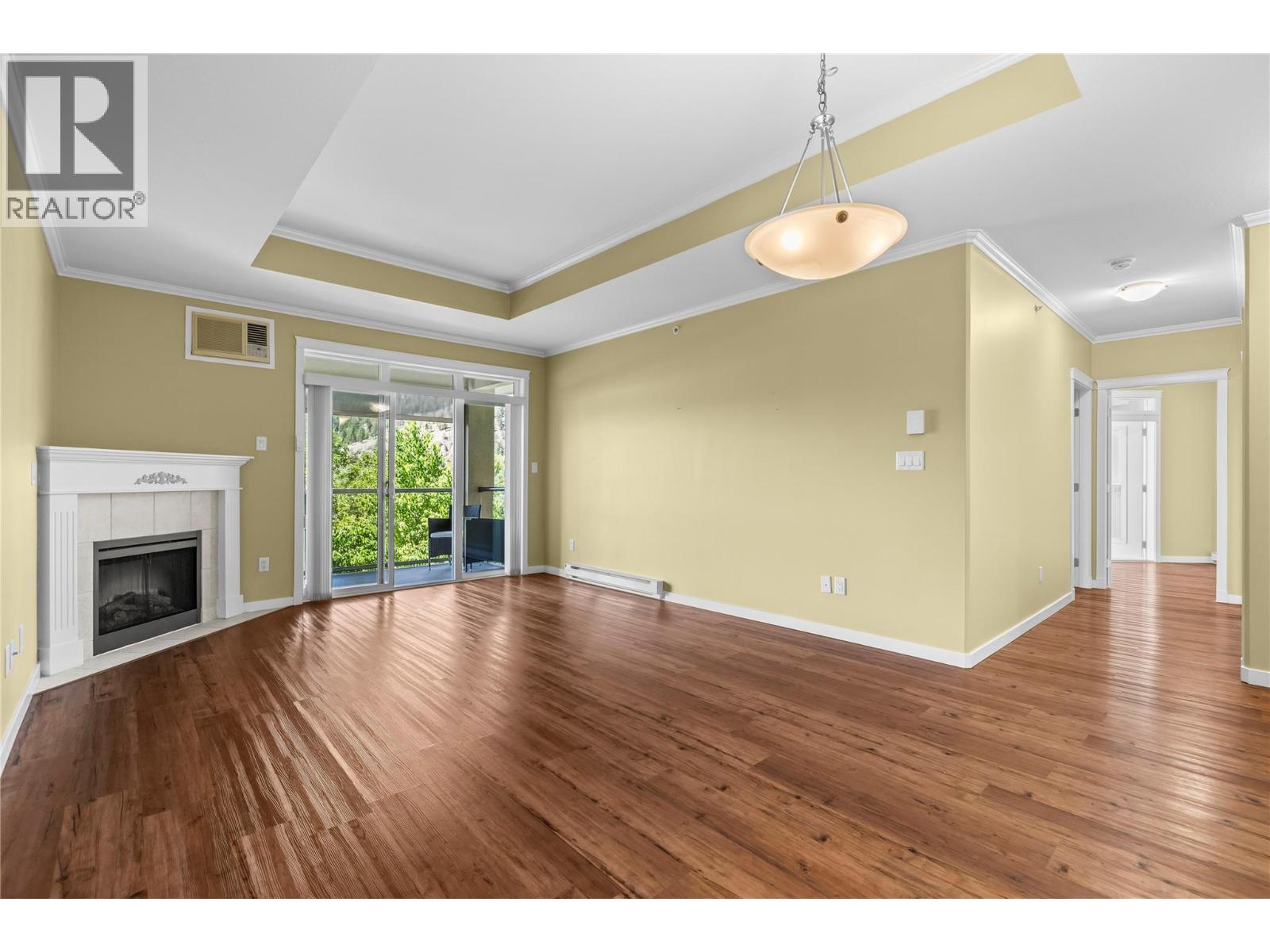 #404 303 Whitman Road - 19