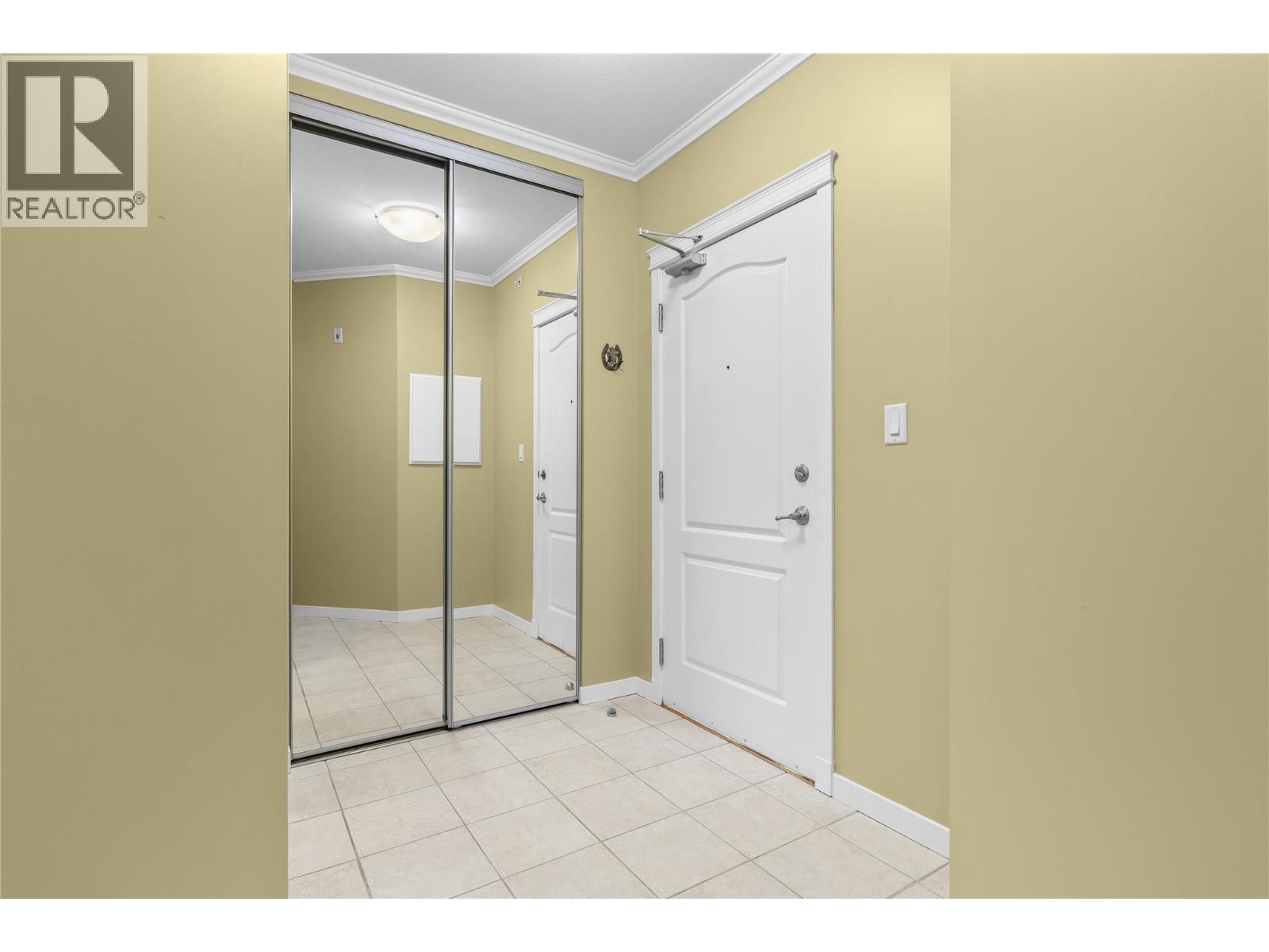 #404 303 Whitman Road - 38