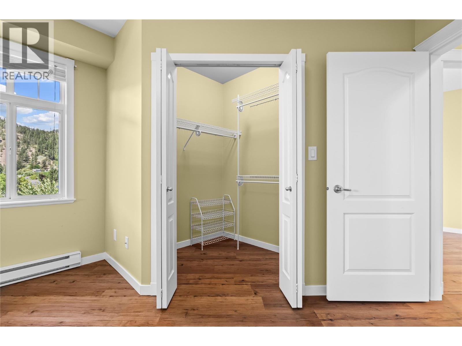 #404 303 Whitman Road - 25