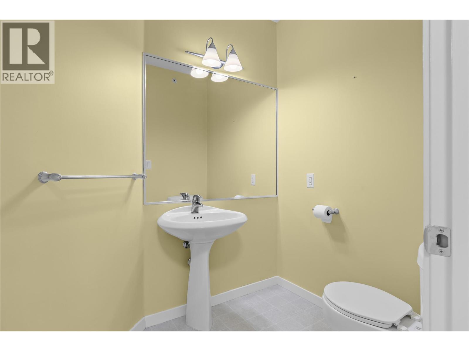 #404 303 Whitman Road - 37