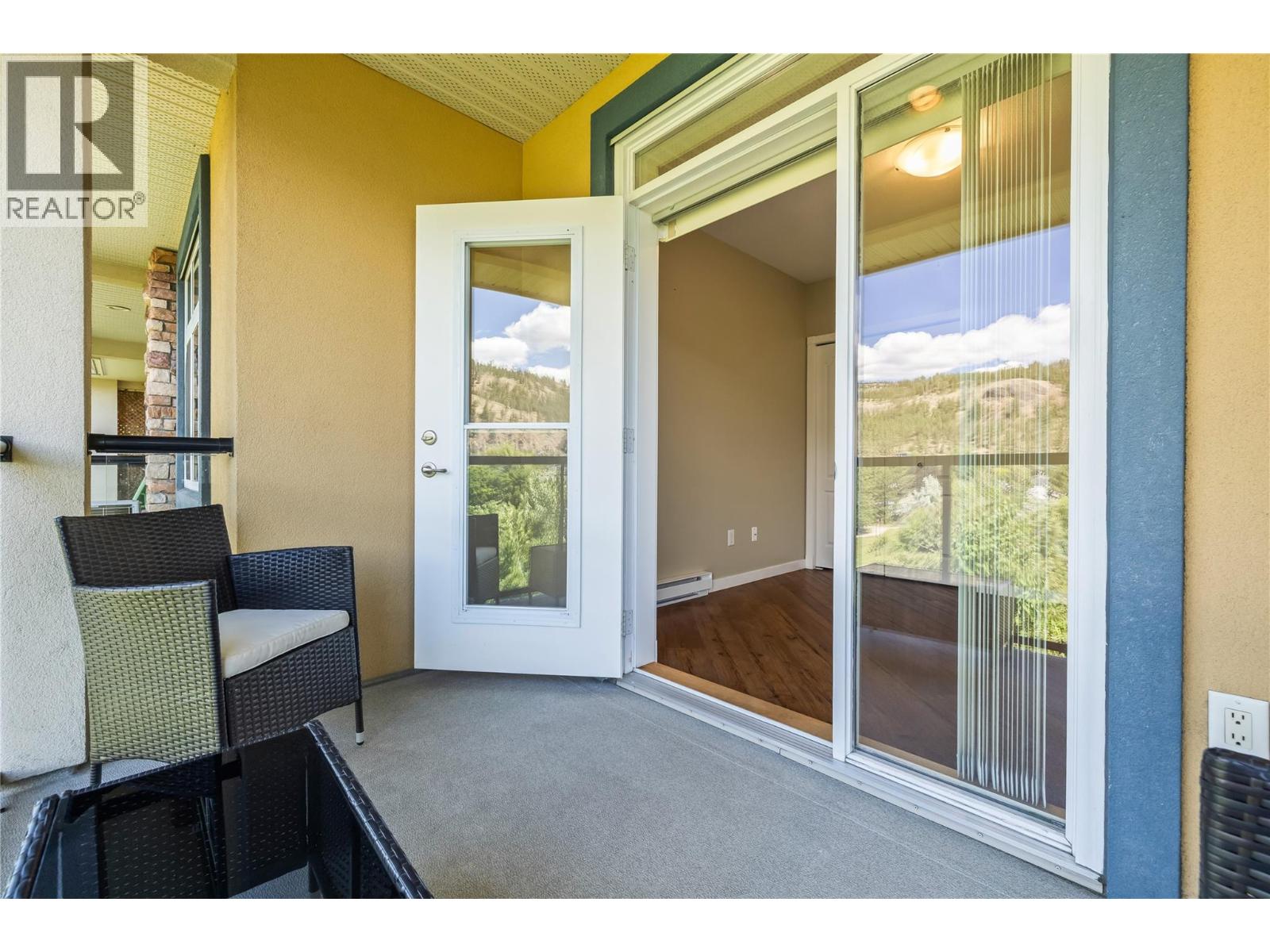 #404 303 Whitman Road - 33