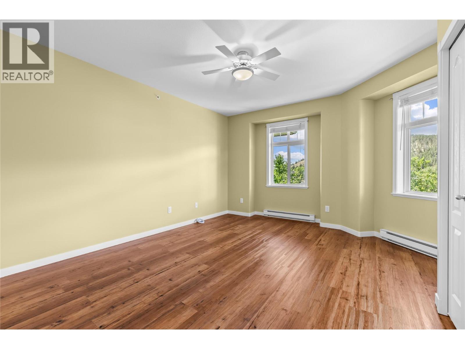 #404 303 Whitman Road - 23