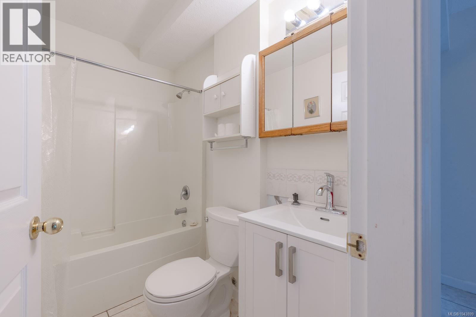 3035 Wild Rose Blvd - 33