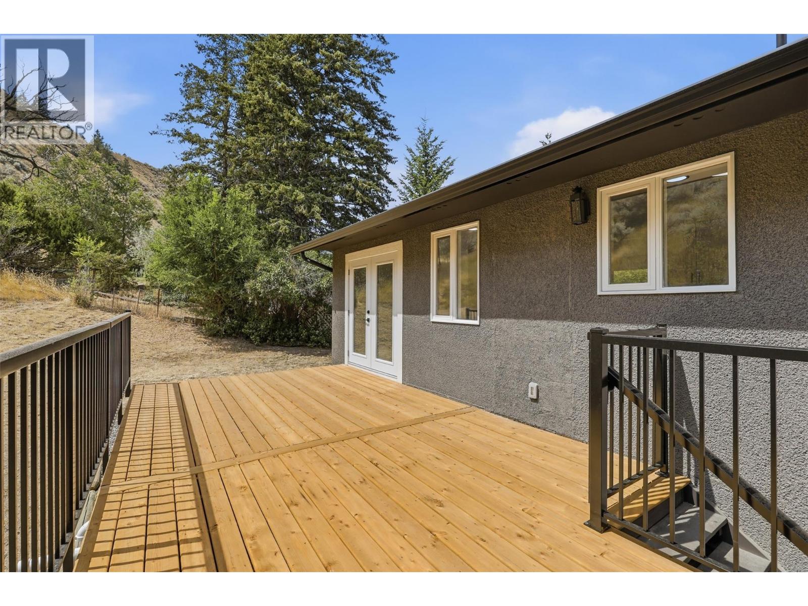 357 MACADAM Road - 16