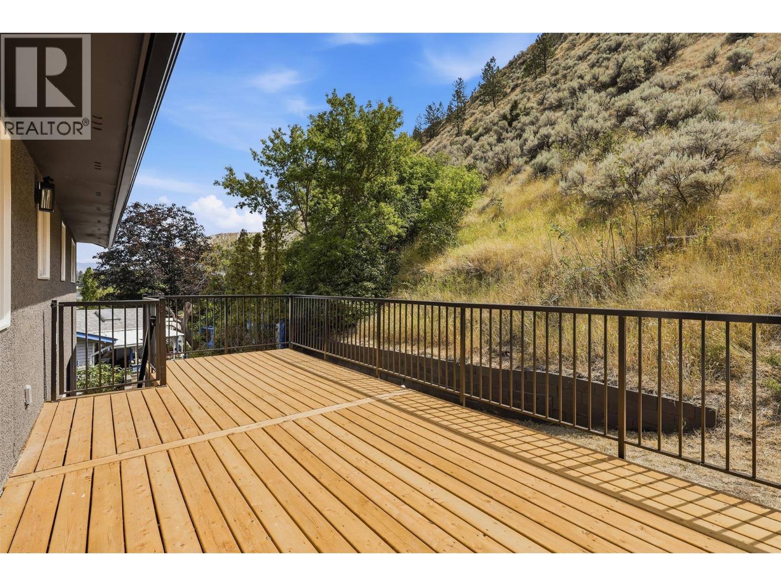 357 MACADAM Road - 15