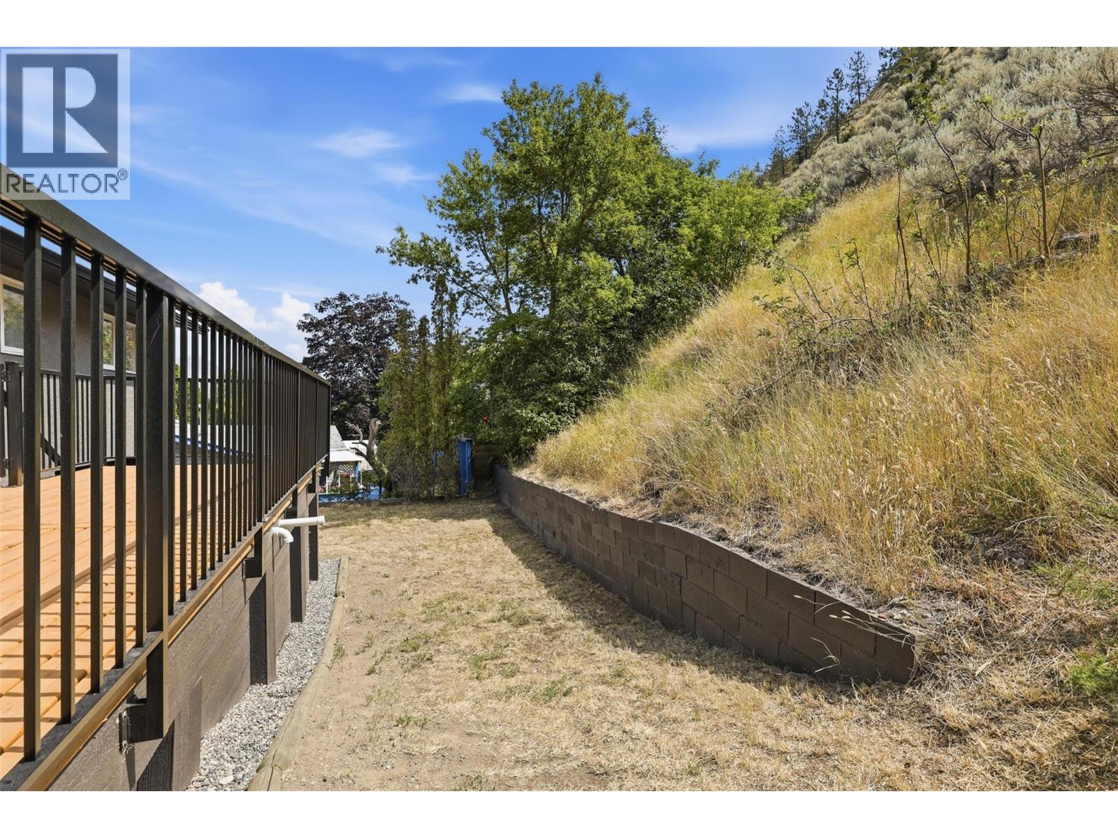 357 MACADAM Road - 18