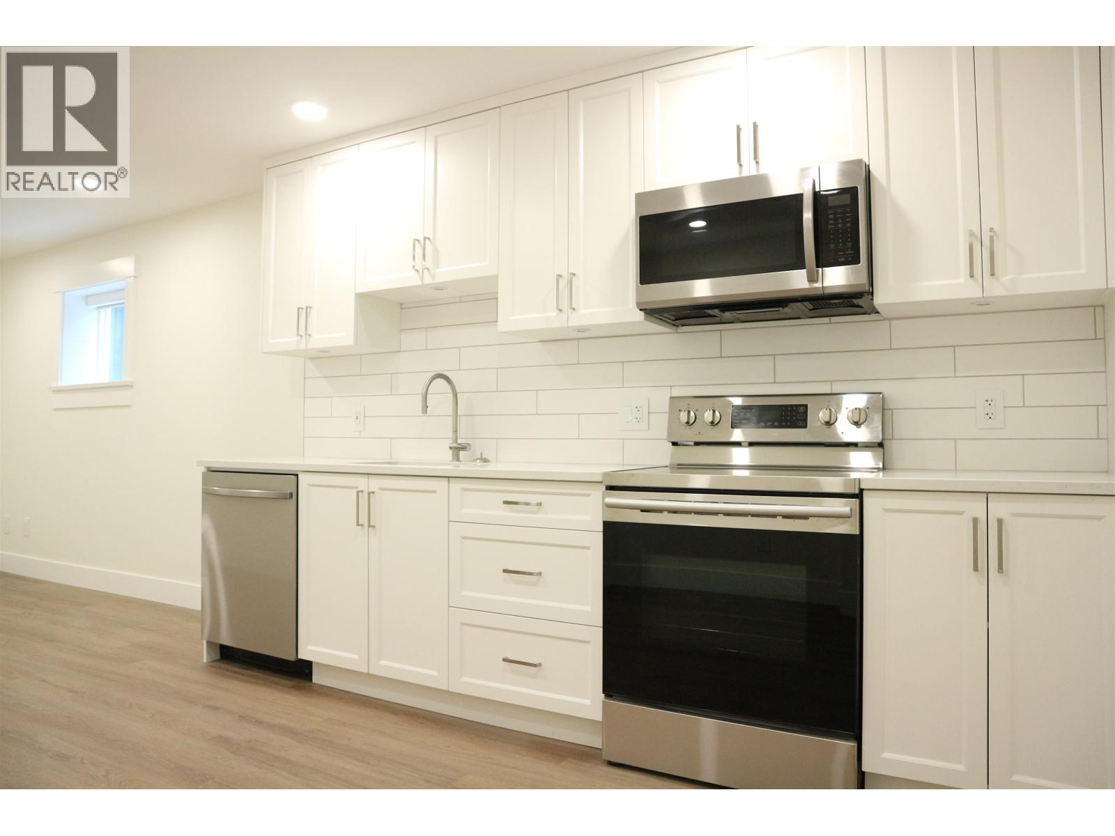 1 Bed, 1 Bath House for Rent in Vancouver – 688 CASSIAR STREET, Vancouver – MLS# R3148726 - Image 4